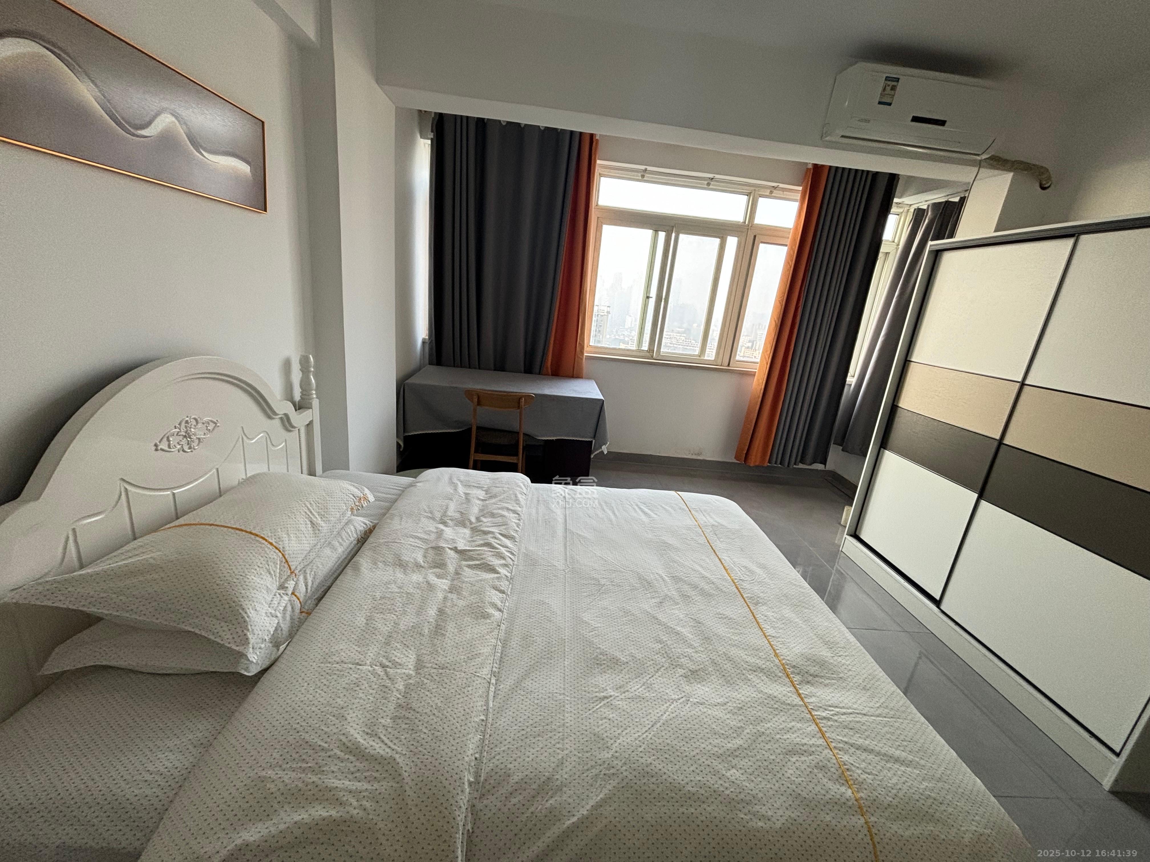 金碧文华  1室1厅1卫    1500.0元/月 金碧文华  1室1厅1卫    1500.0元/月室内图