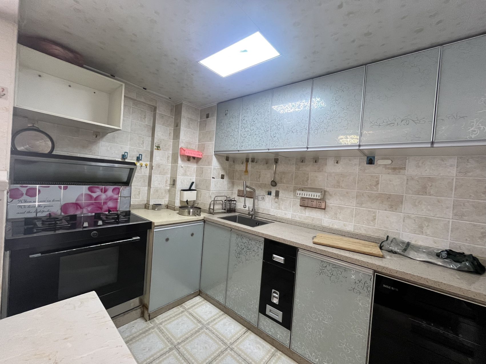 椰岛广场  5室2厅2卫    4800.0元/月室内图