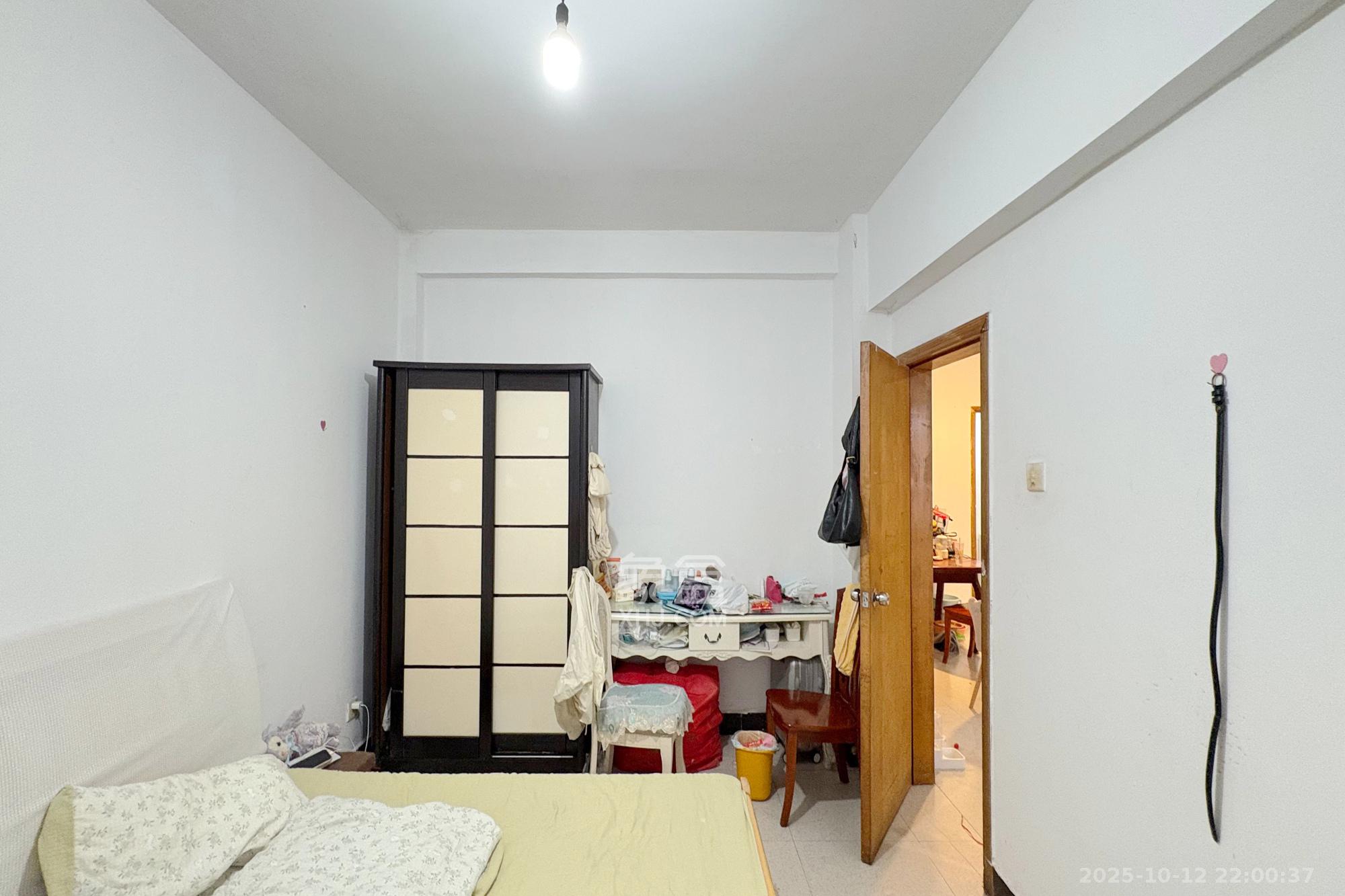 马王堆陶瓷城新合区 2室2厅1卫 45.0万 马王堆陶瓷城新合区 2室2厅1卫 45.0万卧室