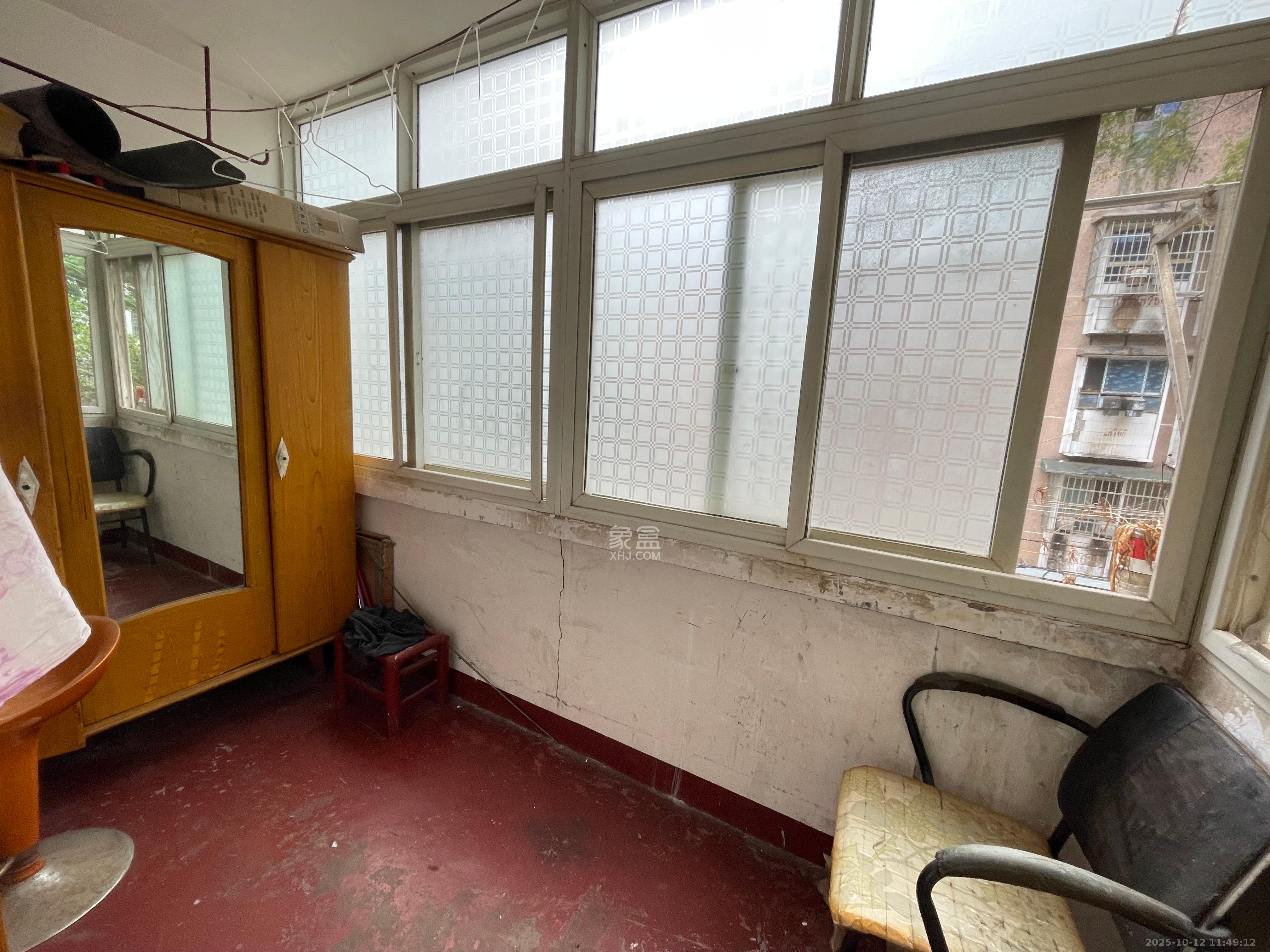 荷叶塘社区(雨花区) 1室0厅0卫 1300.0元/月 荷叶塘社区(雨花区) 1室0厅0卫 1300.0元/月室内图