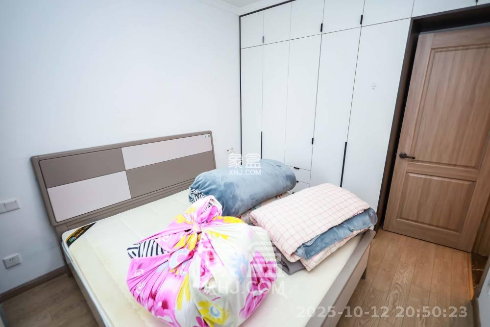 金地中交麓谷香颂(金地中交雅苑)  3室2厅1卫    3000.0元/月 金地中交麓谷香颂(金地中交雅苑)  3室2厅1卫    3000.0元/月室内图