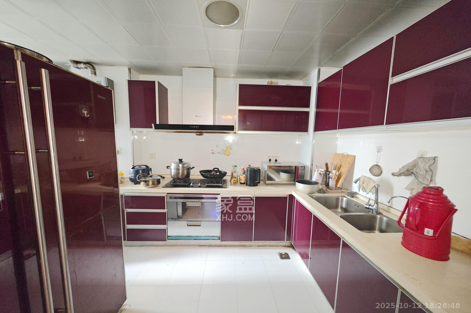 菁华源  3室2厅2卫    112.0万厨房