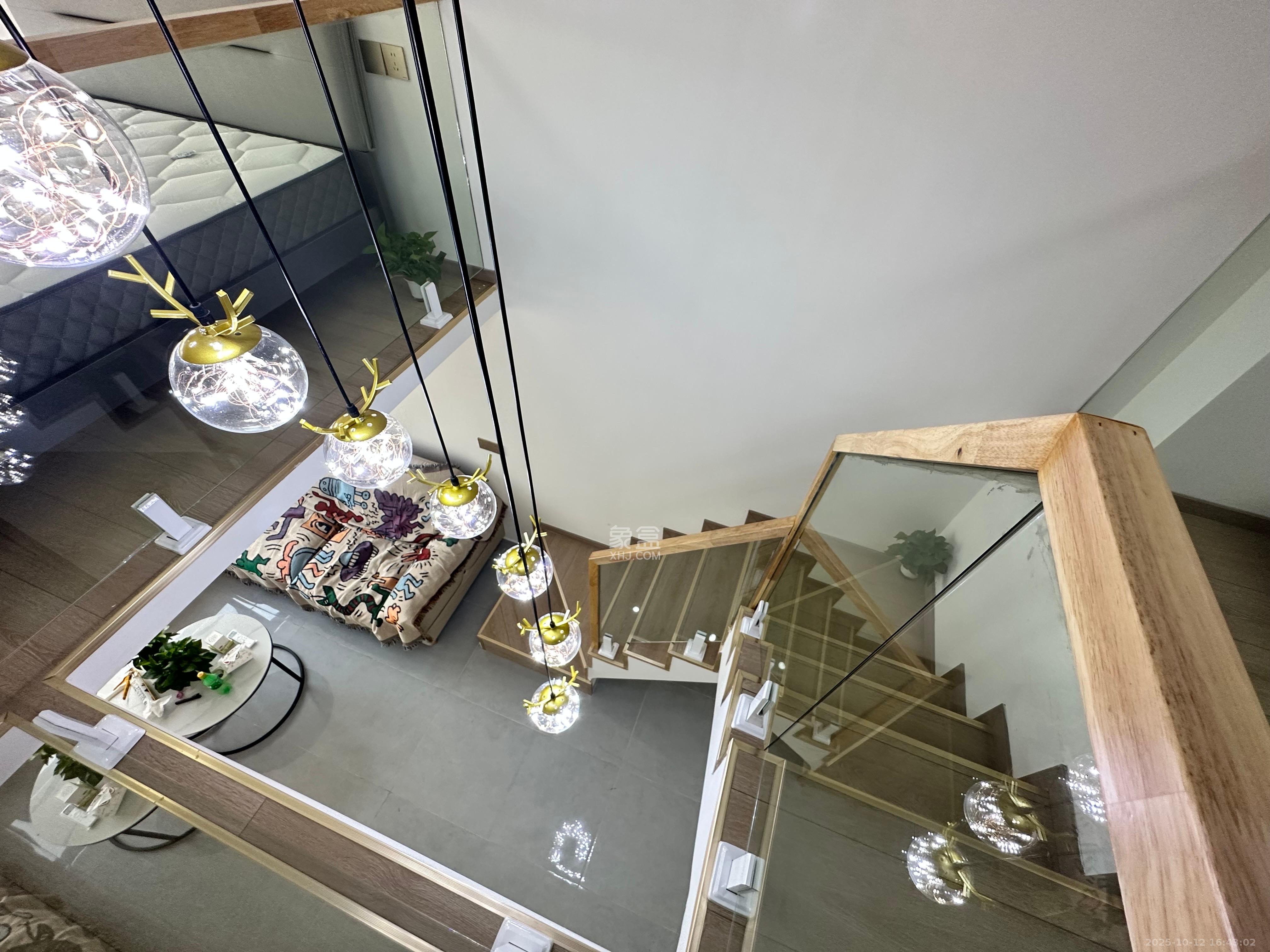 阿舍南2号（花之林大厦）  2室2厅1卫    1200.0元/月室内图