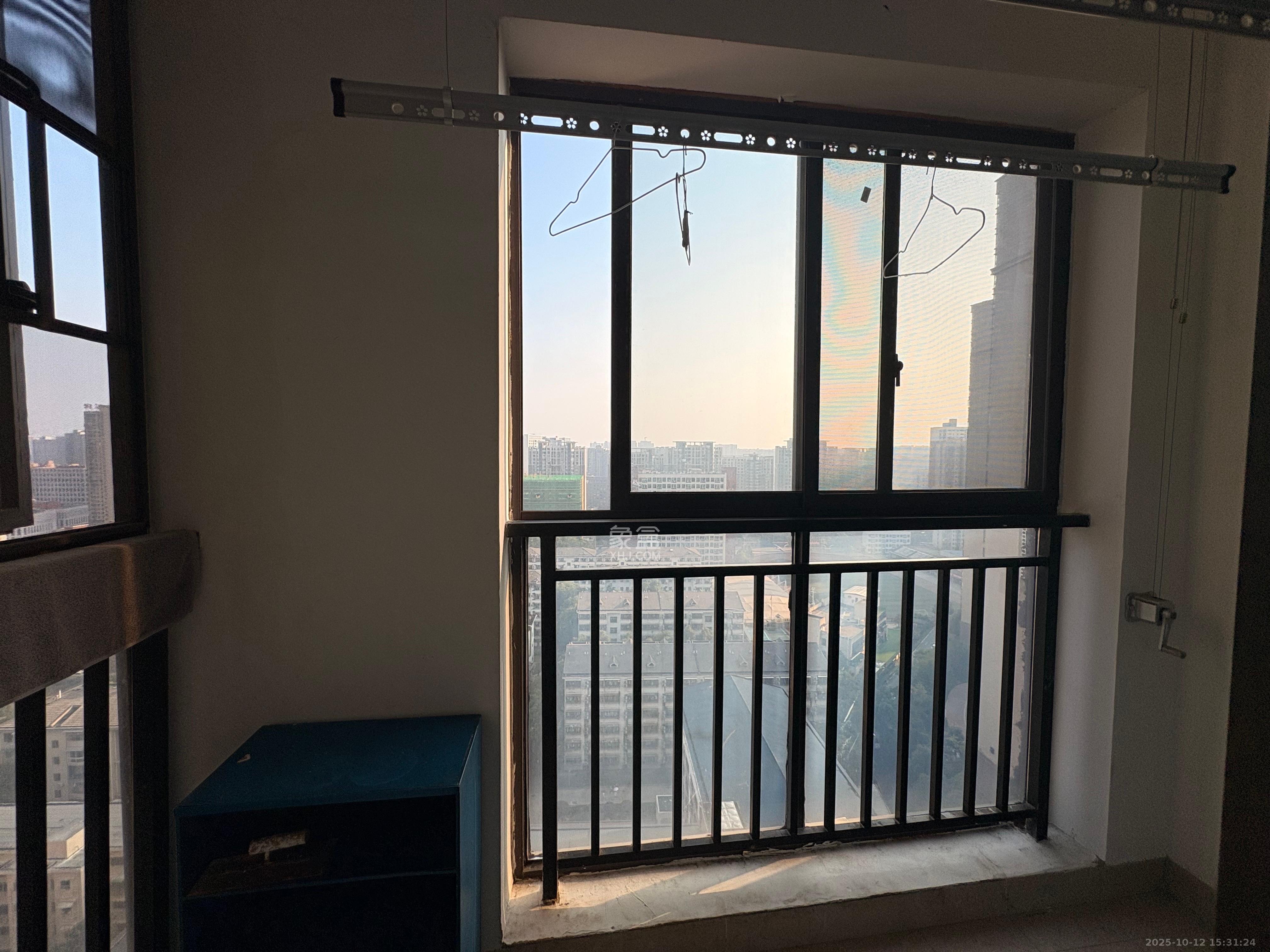 中建信和城  1室1厅1卫    1450.0元/月室内图