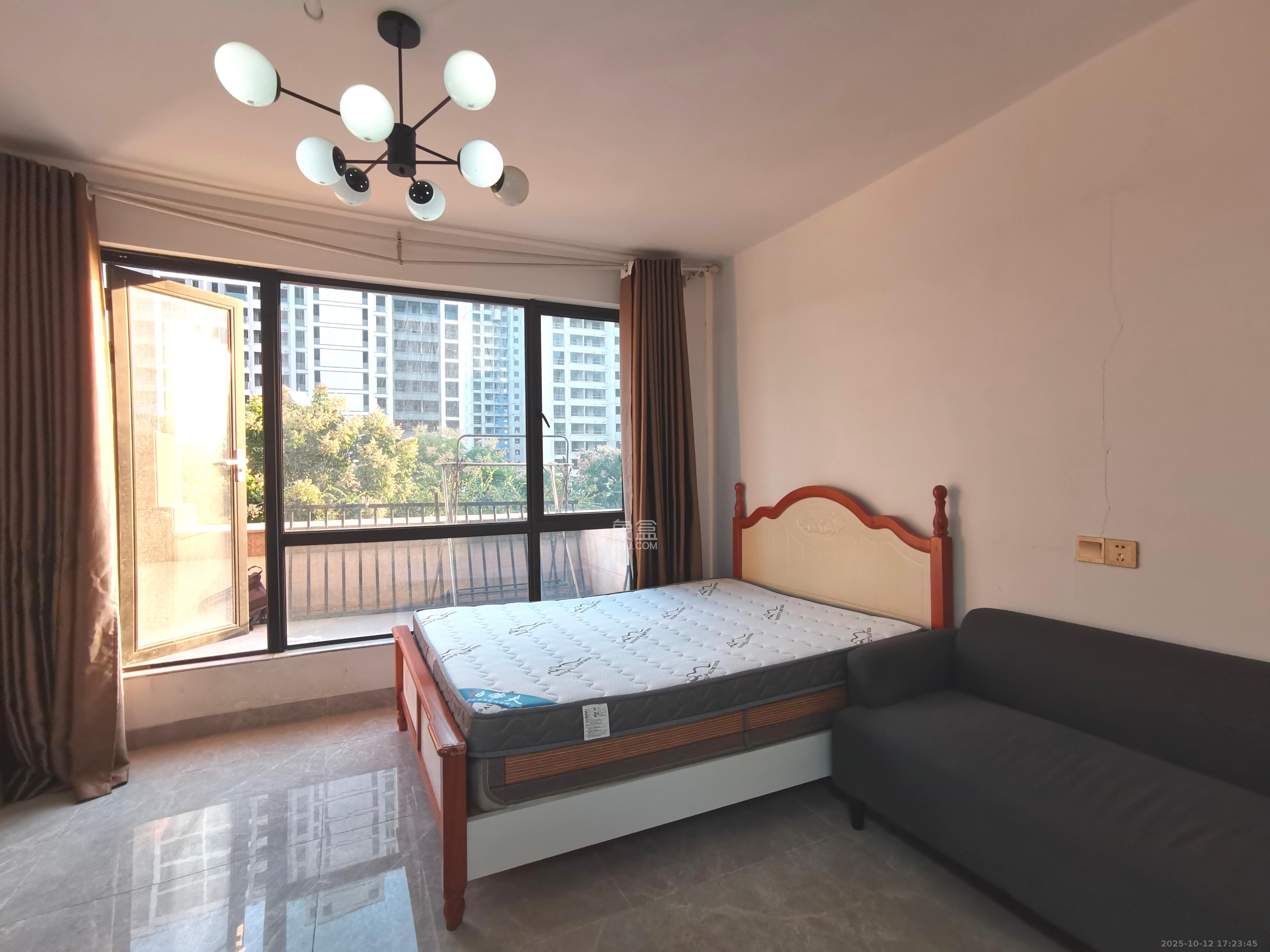 鑫远悦城(鑫远悦时代)  1室1厅1卫    1100.0元/月 鑫远悦城(鑫远悦时代)  1室1厅1卫    1100.0元/月室内图