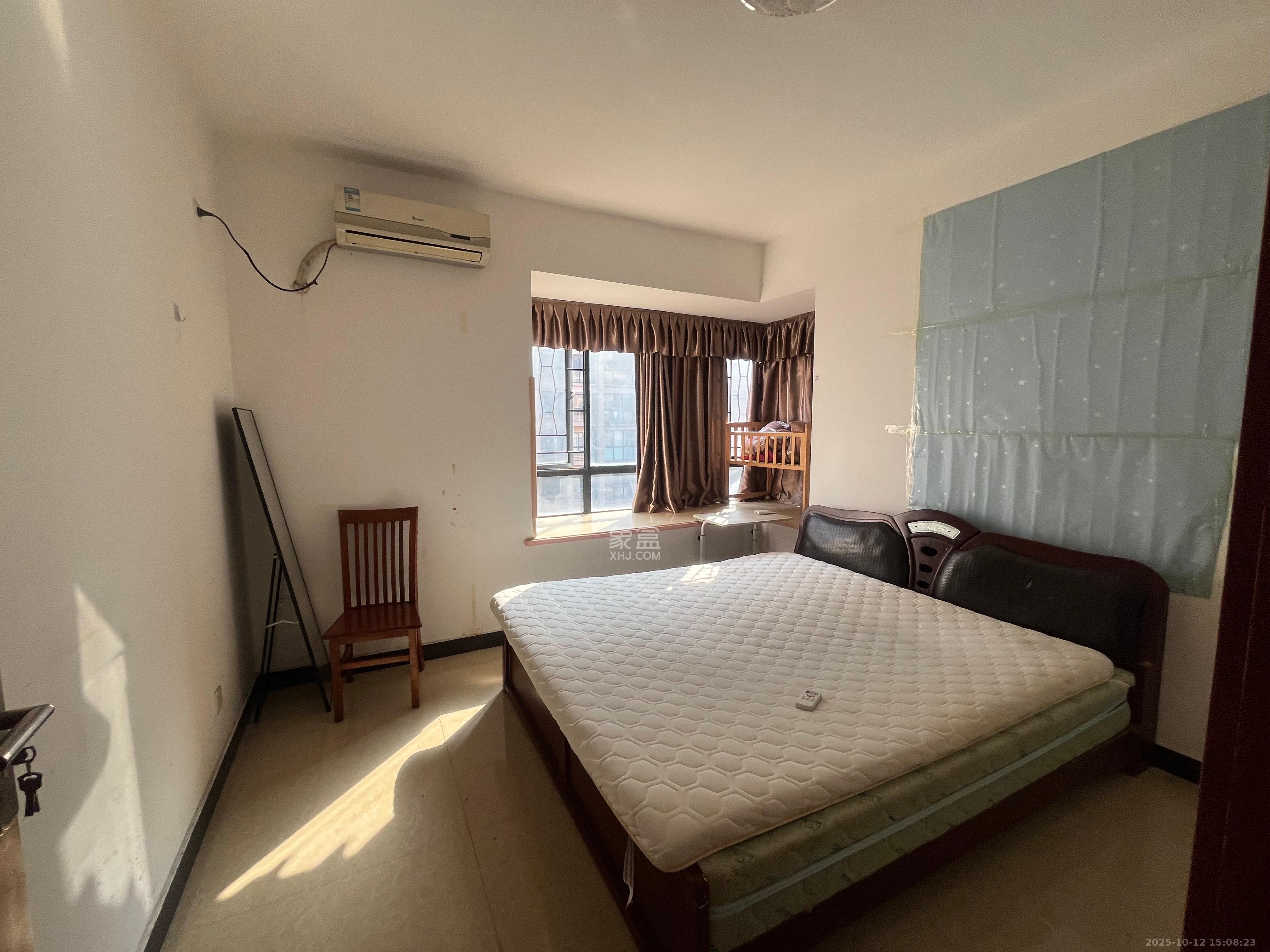 保利花园  2室2厅1卫    1800.0元/月 保利花园  2室2厅1卫    1800.0元/月室内图