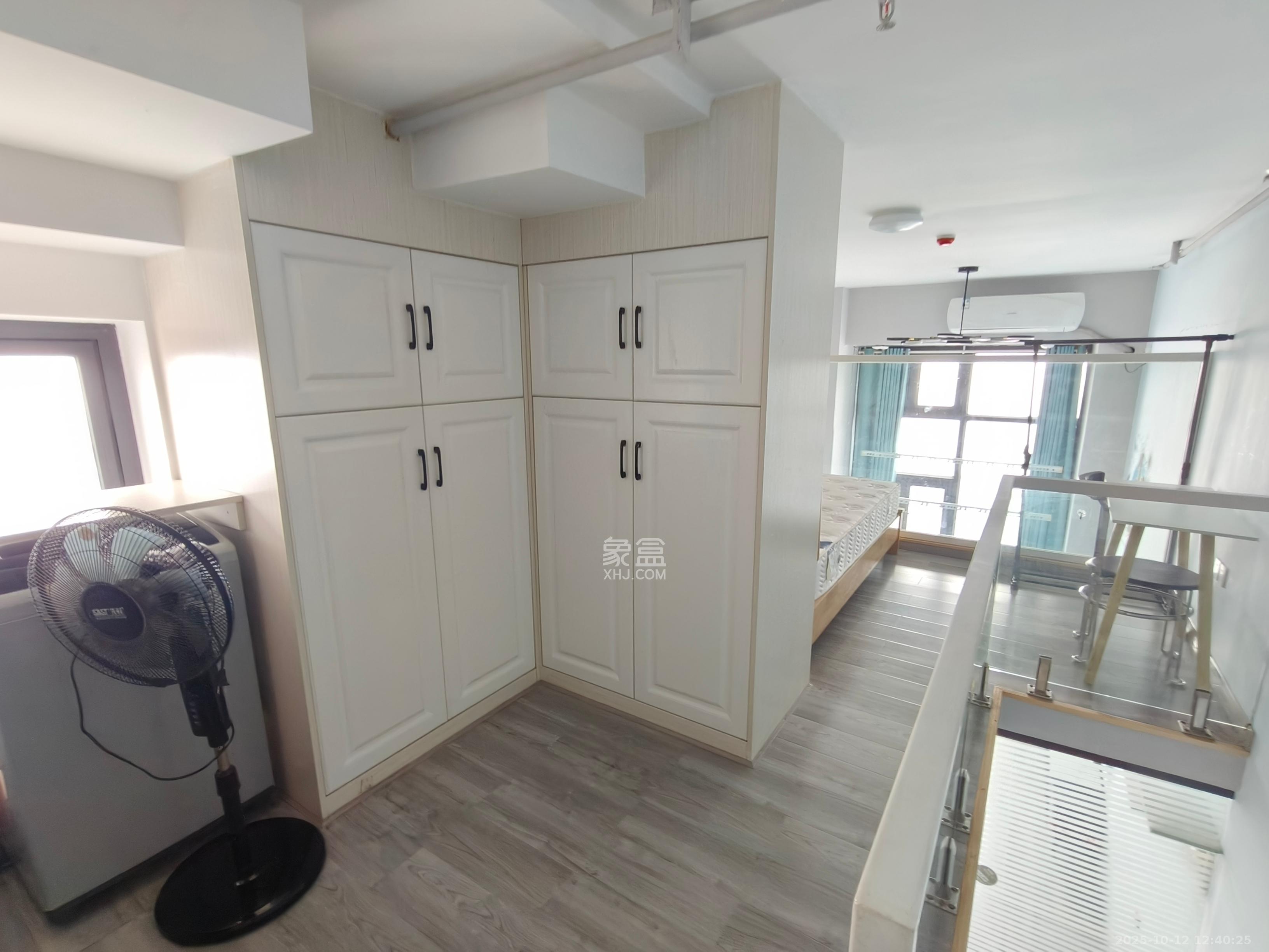 弘坤云寓  1室1厅1卫    2300.0元/月 弘坤云寓  1室1厅1卫    2300.0元/月室内图