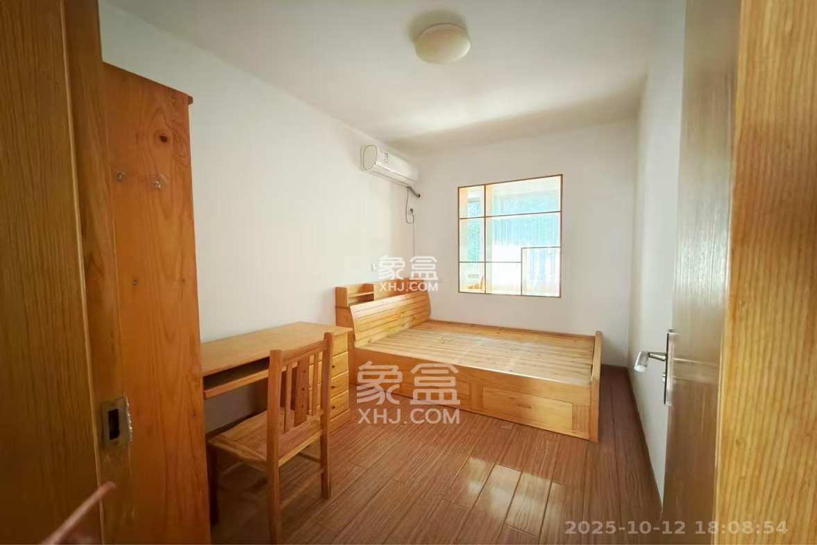 新民路学堂坡 3室1厅1卫 4000.0元/月 新民路学堂坡 3室1厅1卫 4000.0元/月室内图