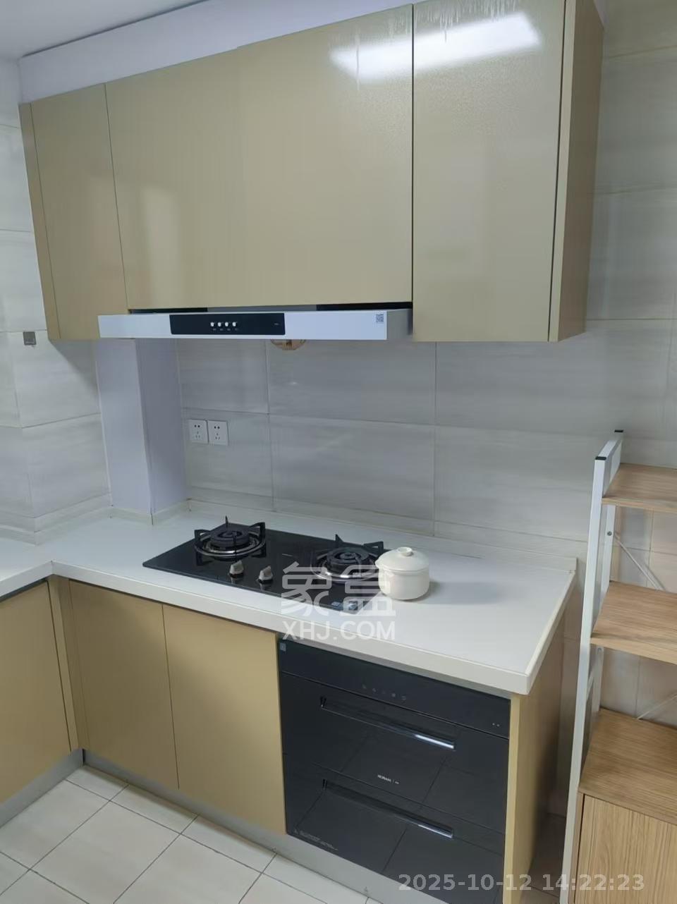 尚鑫海悦(新长海尚海城)  3室2厅1卫    2400.0元/月 尚鑫海悦(新长海尚海城)  3室2厅1卫    2400.0元/月室内图