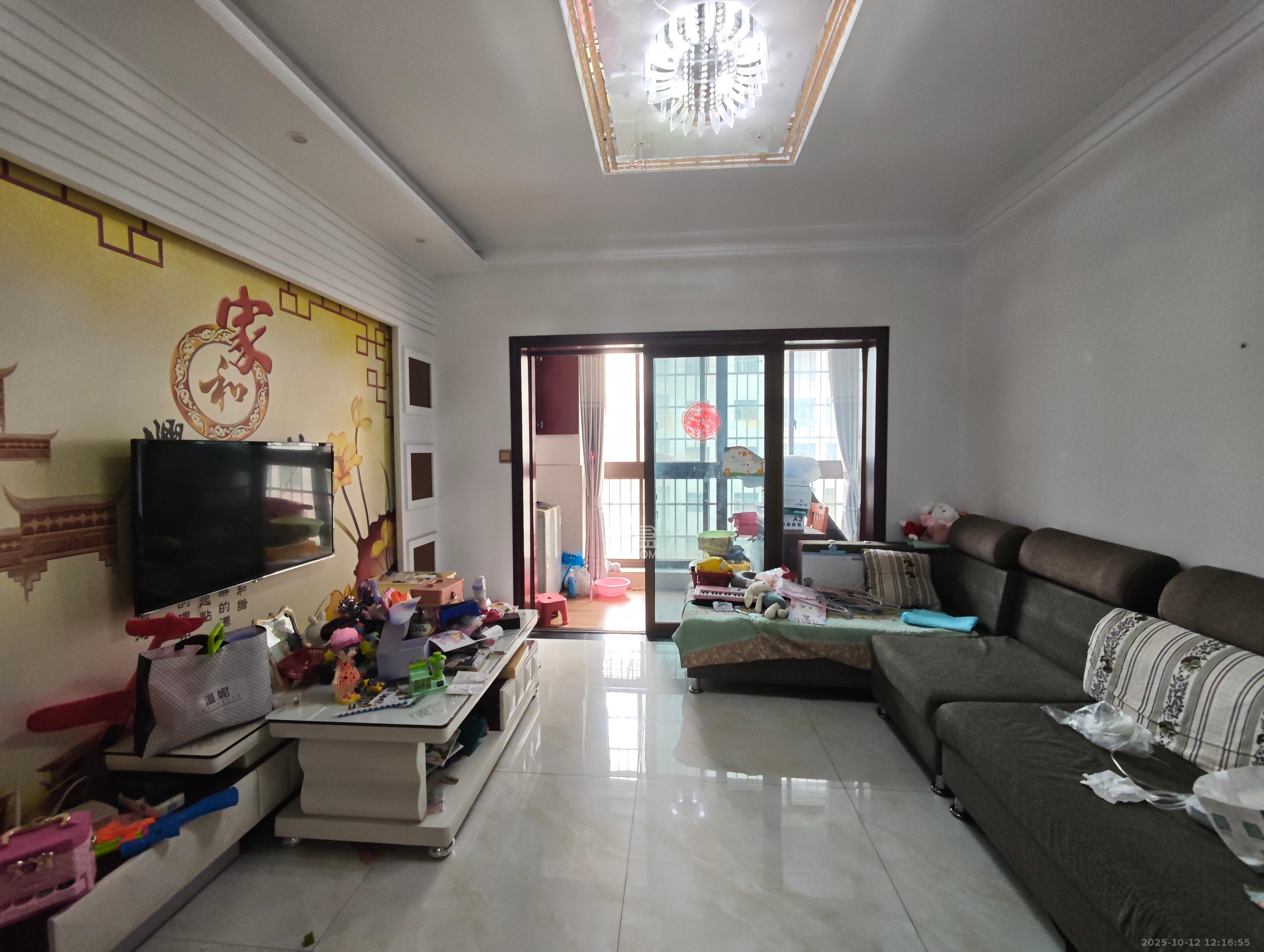 湖湾世景  3室2厅1卫    1900.0元/月室内图