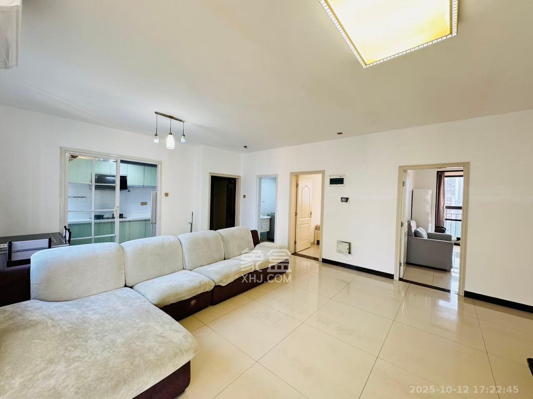 乾城(兴旺乾城) 4室1厅1卫 2700.0元/月 乾城(兴旺乾城) 4室1厅1卫 2700.0元/月室内图