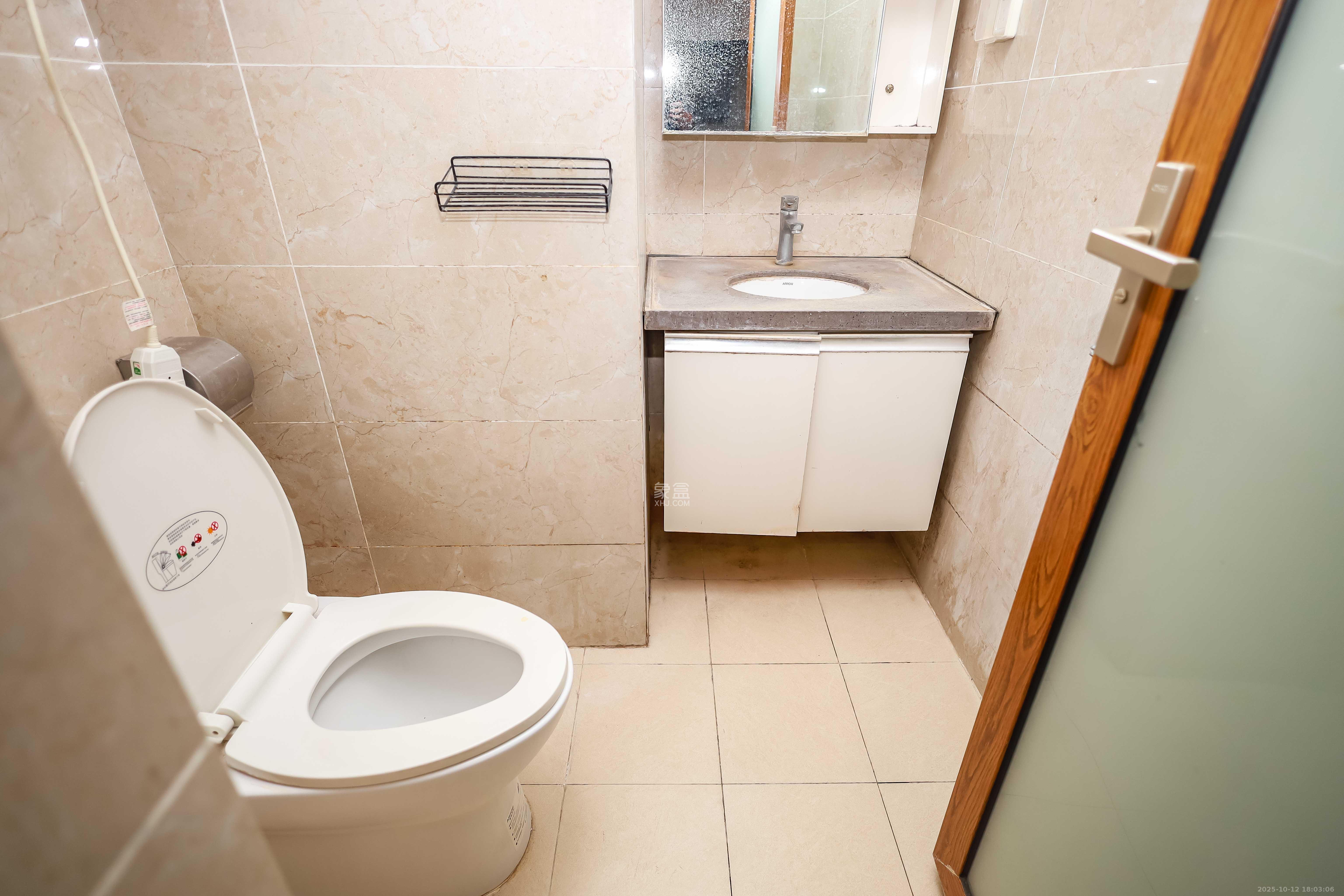 荣泰广场  1室1厅1卫    1100.0元/月户型图