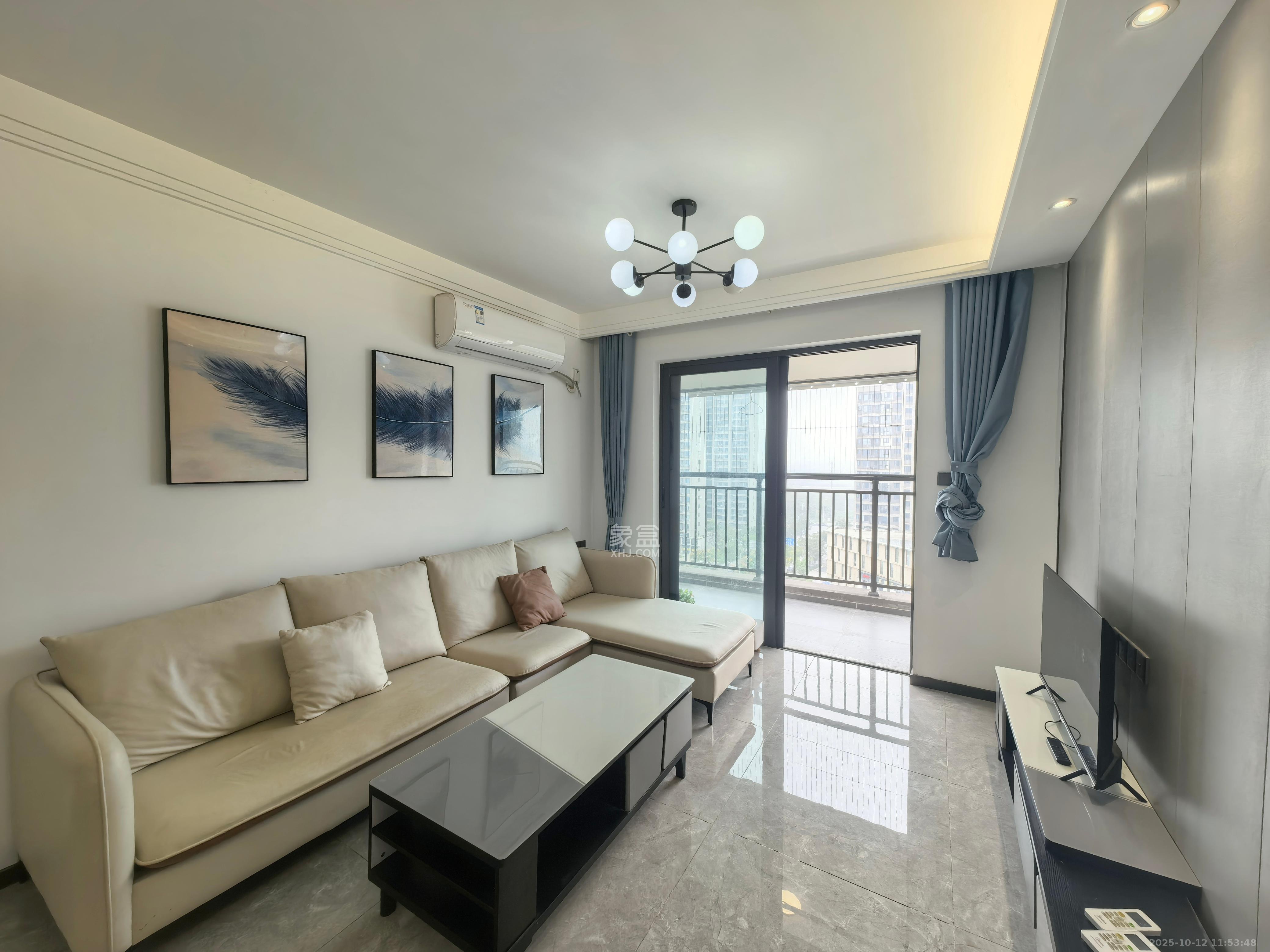 招商华发依云曦城  3室2厅2卫    2300.0元/月 招商华发依云曦城  3室2厅2卫    2300.0元/月室内图