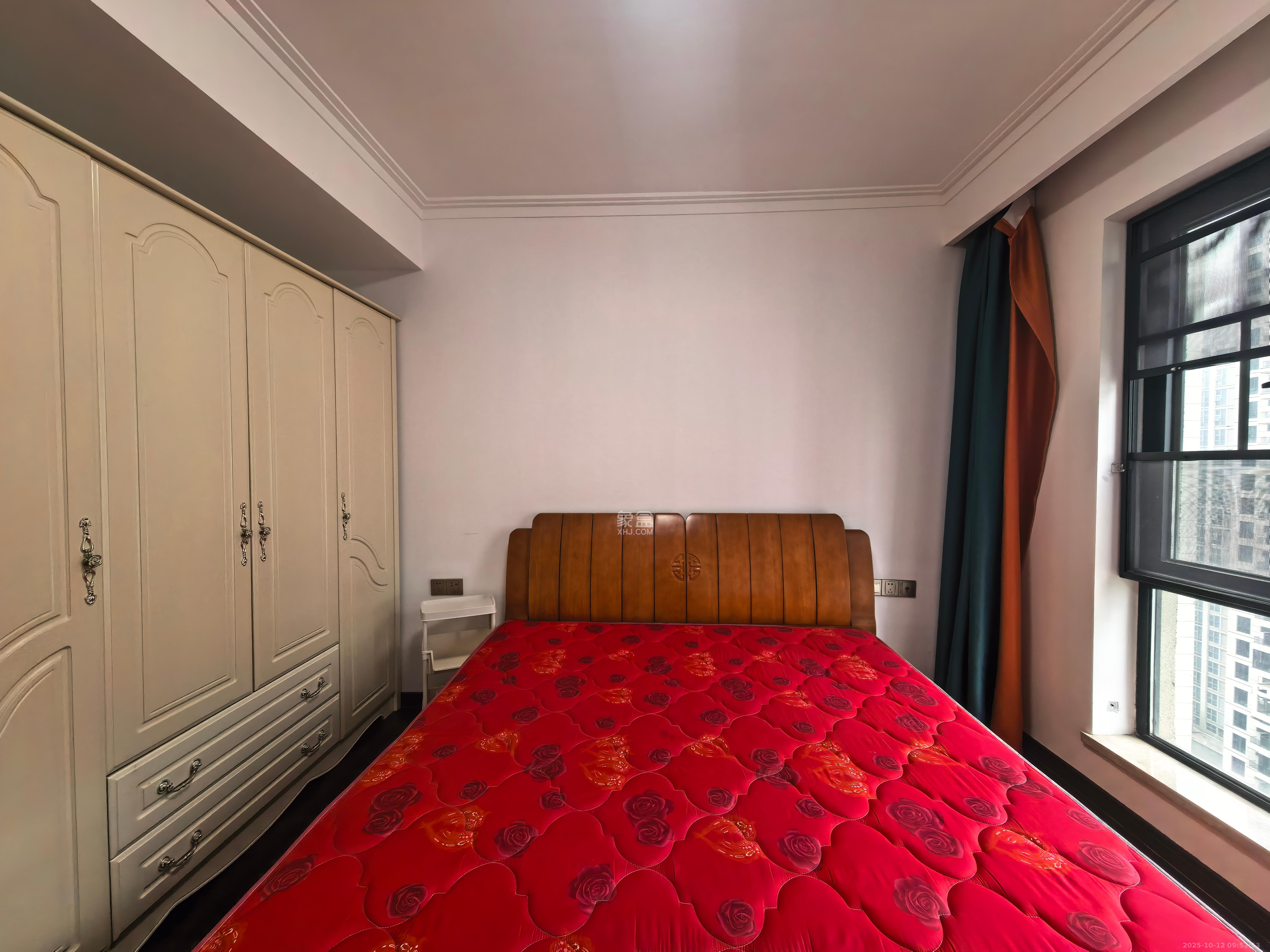 绿地长沙城际空间站(绿地新里佳苑) 3室2厅2卫 3200.0元/月 绿地长沙城际空间站(绿地新里佳苑) 3室2厅2卫 3200.0元/月室内图