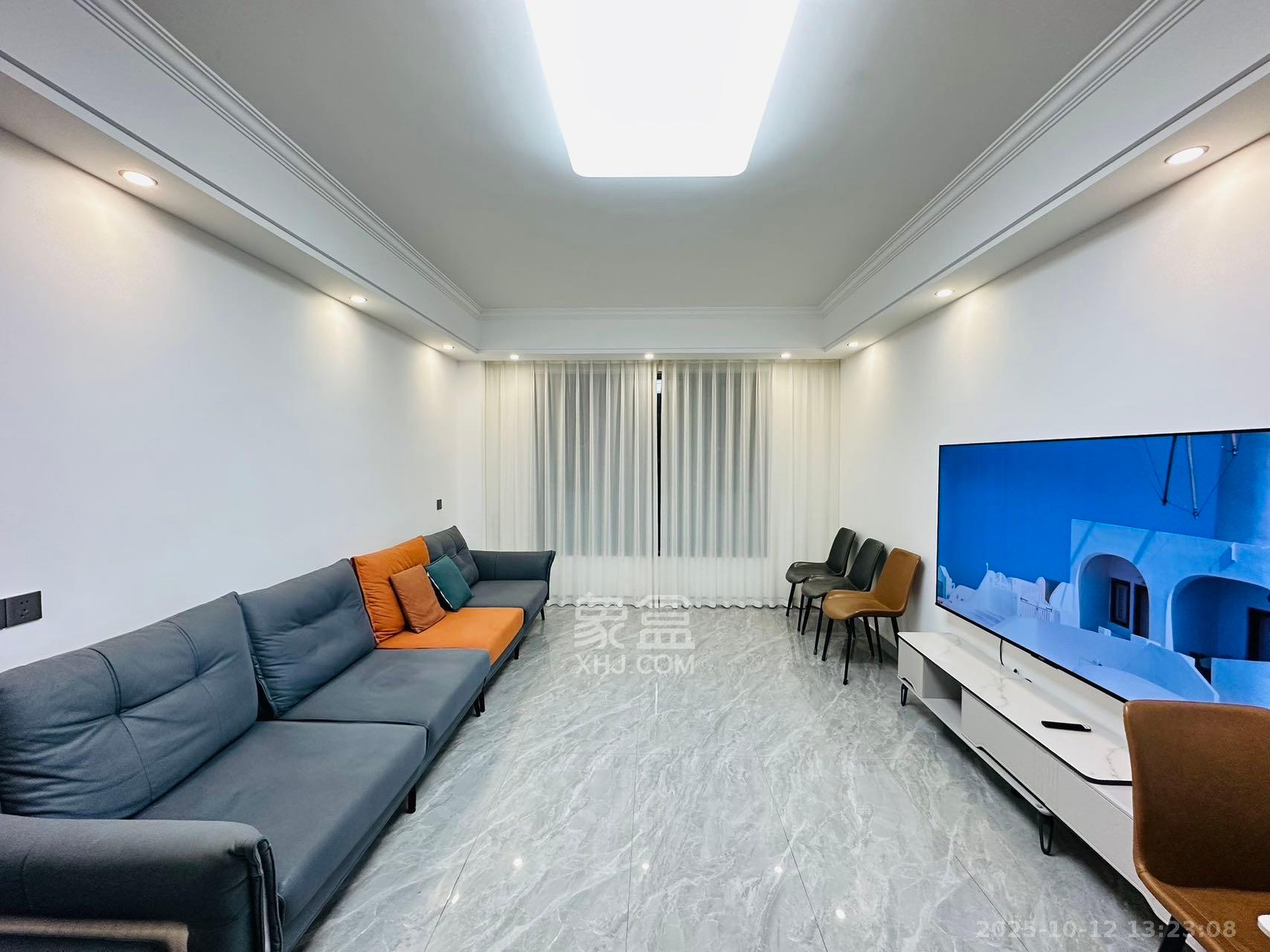 建发央著 3室2厅2卫 3500.0元/月 建发央著 3室2厅2卫 3500.0元/月室内图