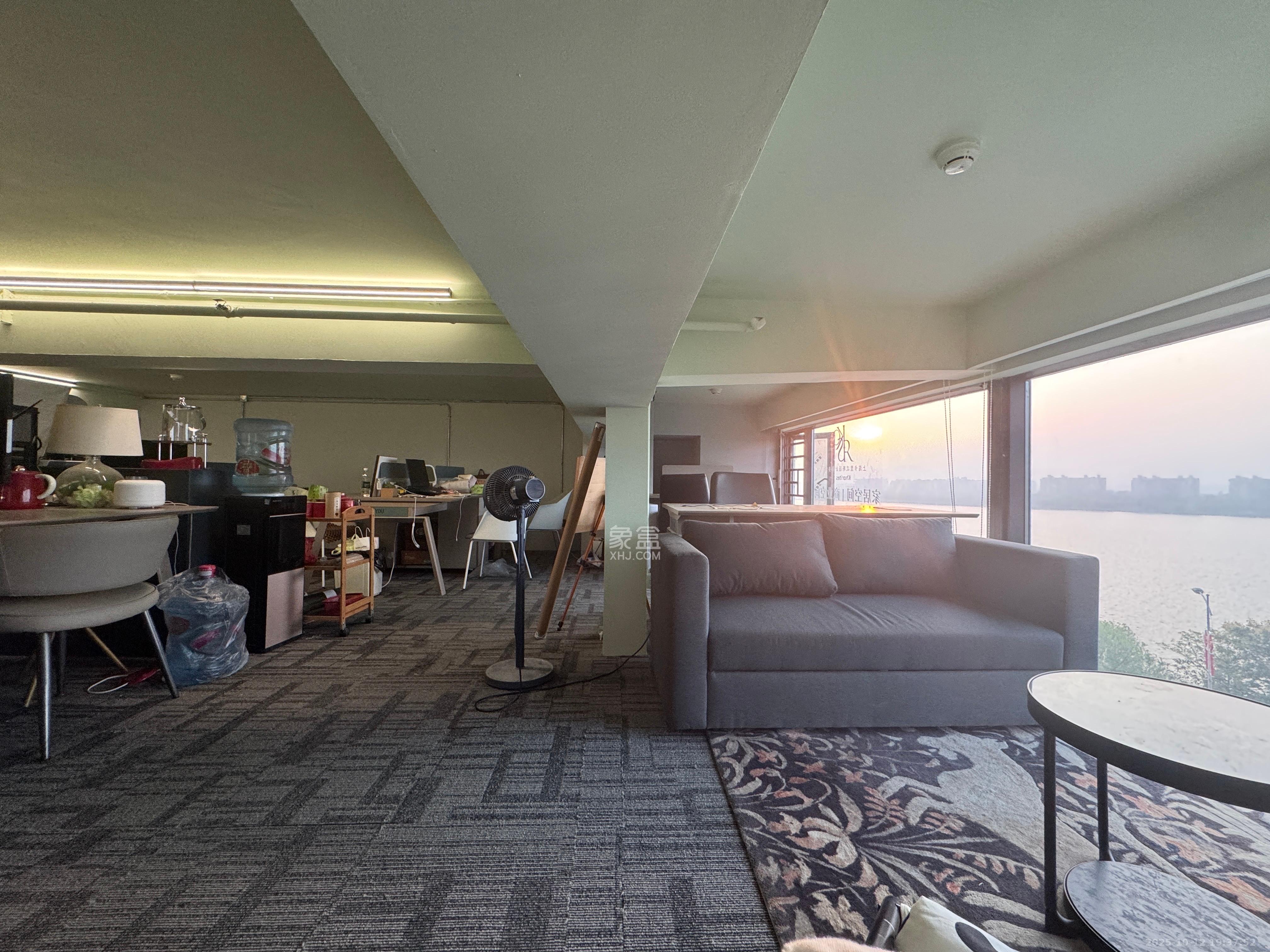 湘江颂 1室0厅0卫 13000.0元/月 湘江颂 1室0厅0卫 13000.0元/月室内图