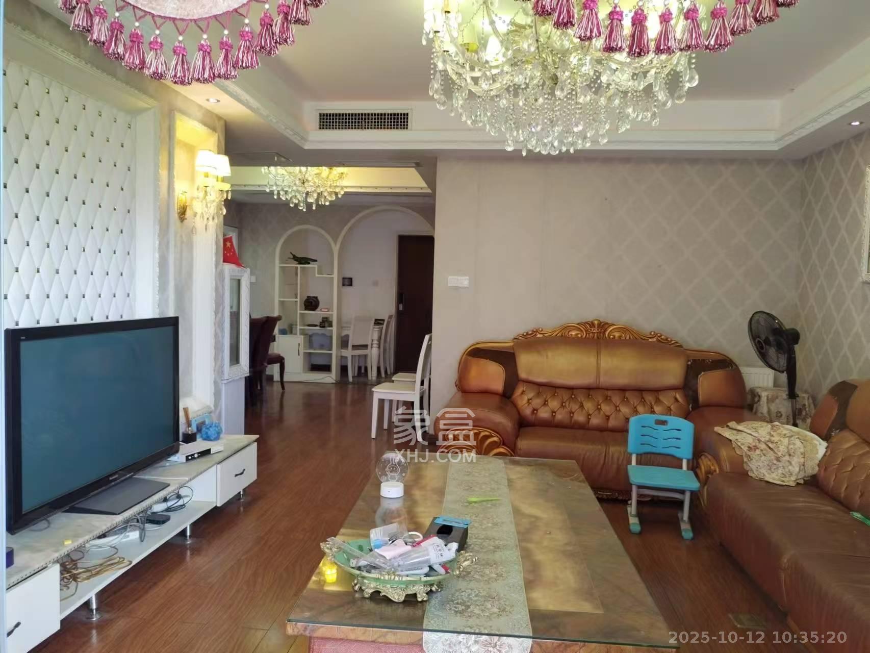 万博汇  3室2厅1卫    3600.0元/月 万博汇  3室2厅1卫    3600.0元/月