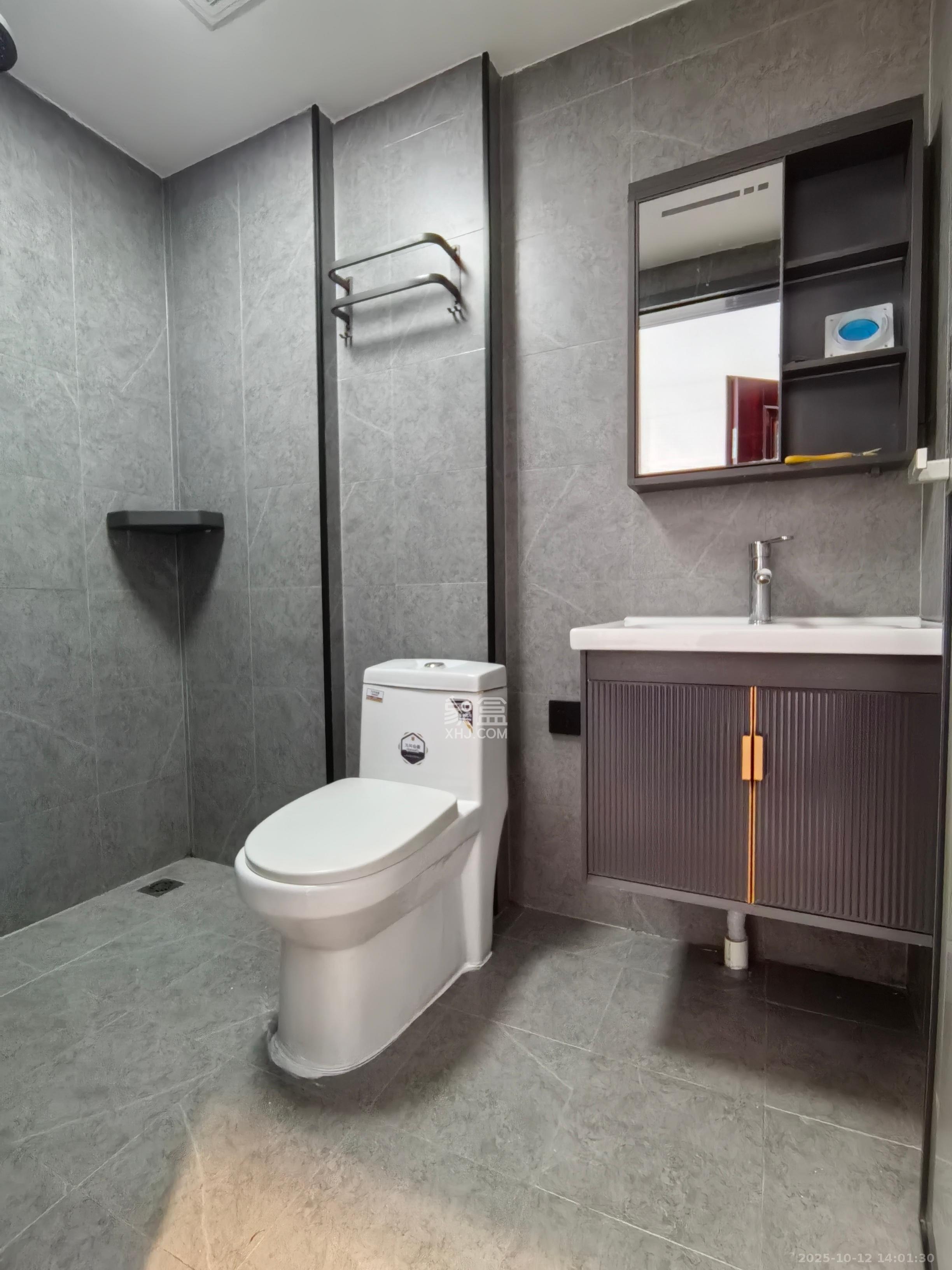 天健城  1室0厅1卫    2200.0元/月 天健城  1室0厅1卫    2200.0元/月室内图