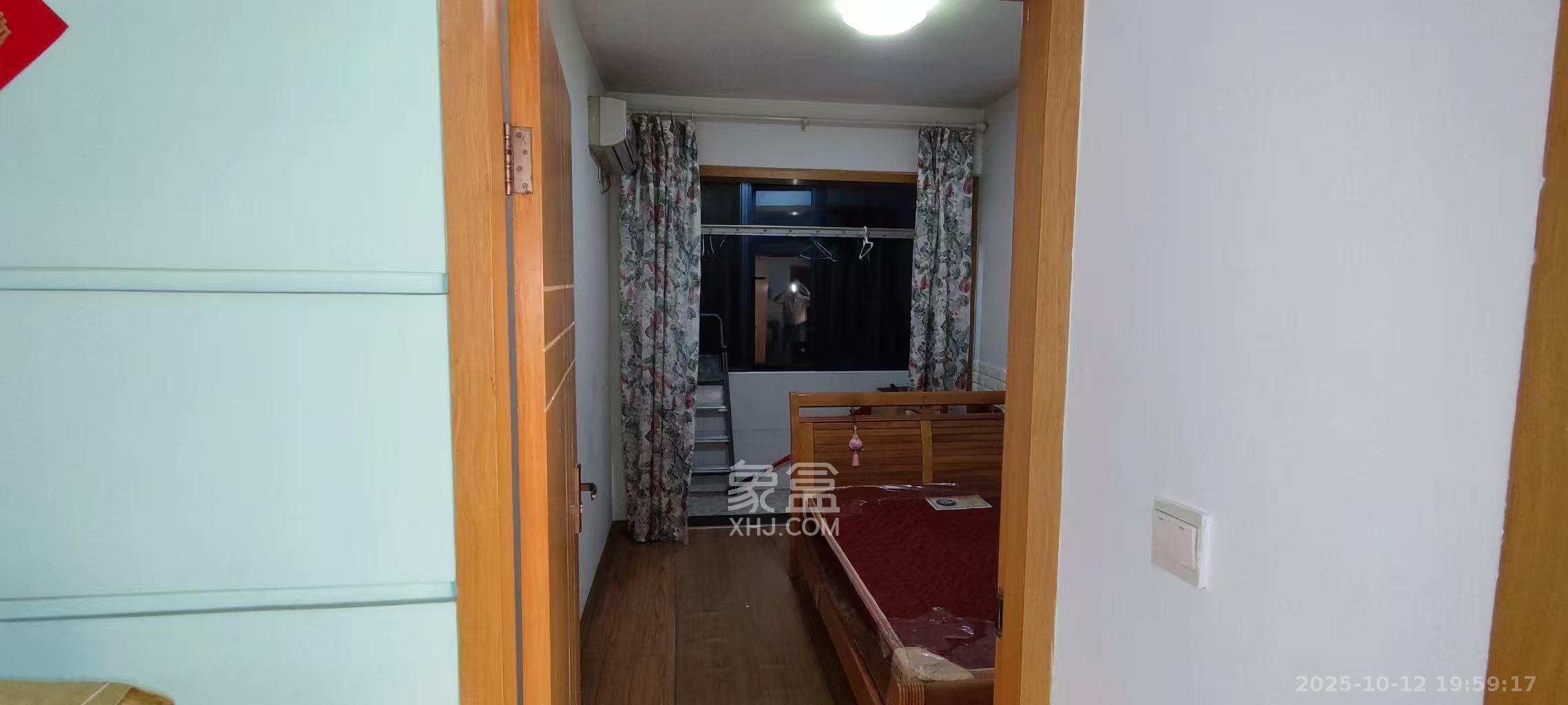 印象天心  2室1厅1卫    3500.0元/月室内图