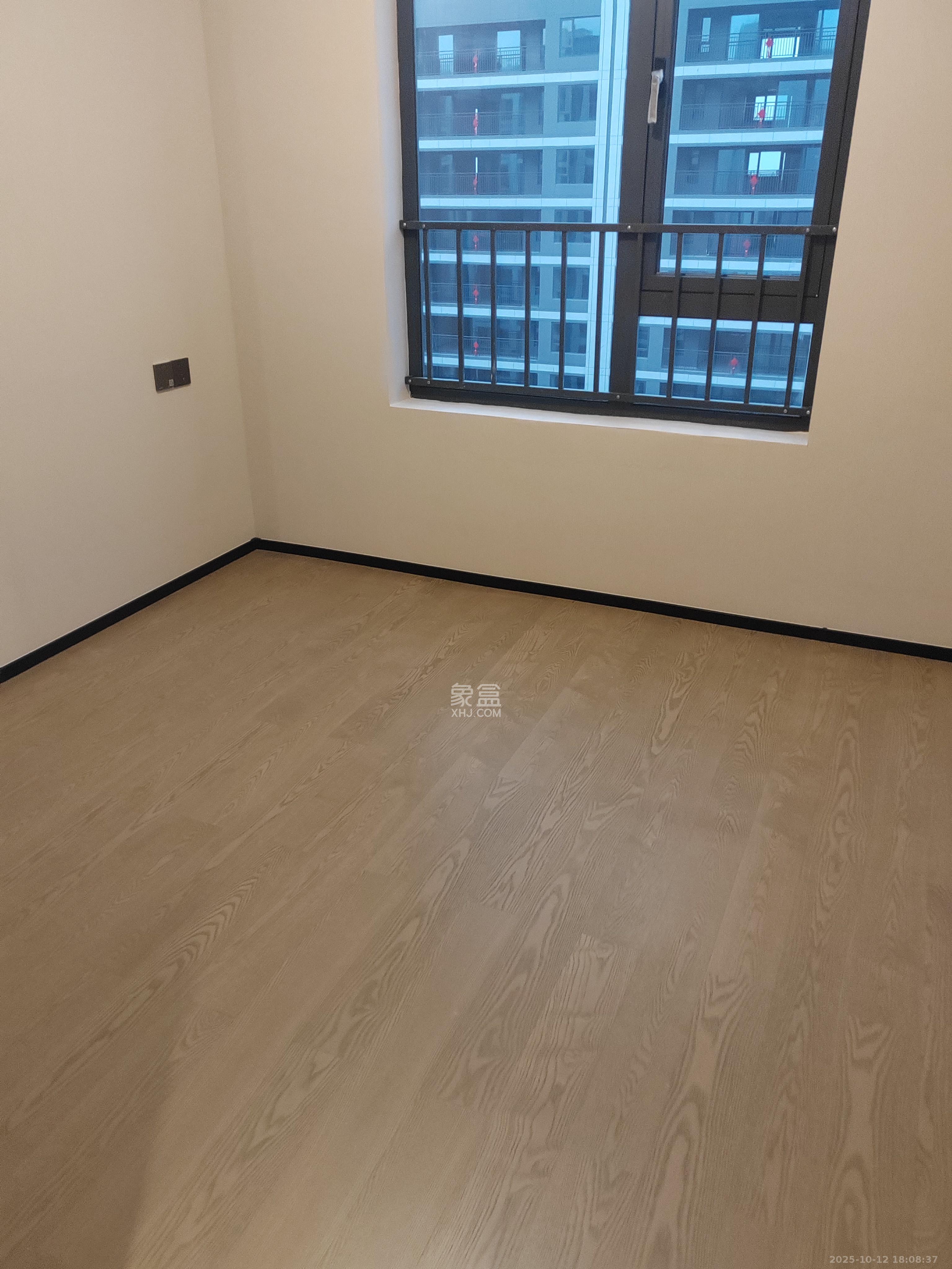 万科松湖天地  4室2厅2卫    5000.0元/月 万科松湖天地  4室2厅2卫    5000.0元/月室内图