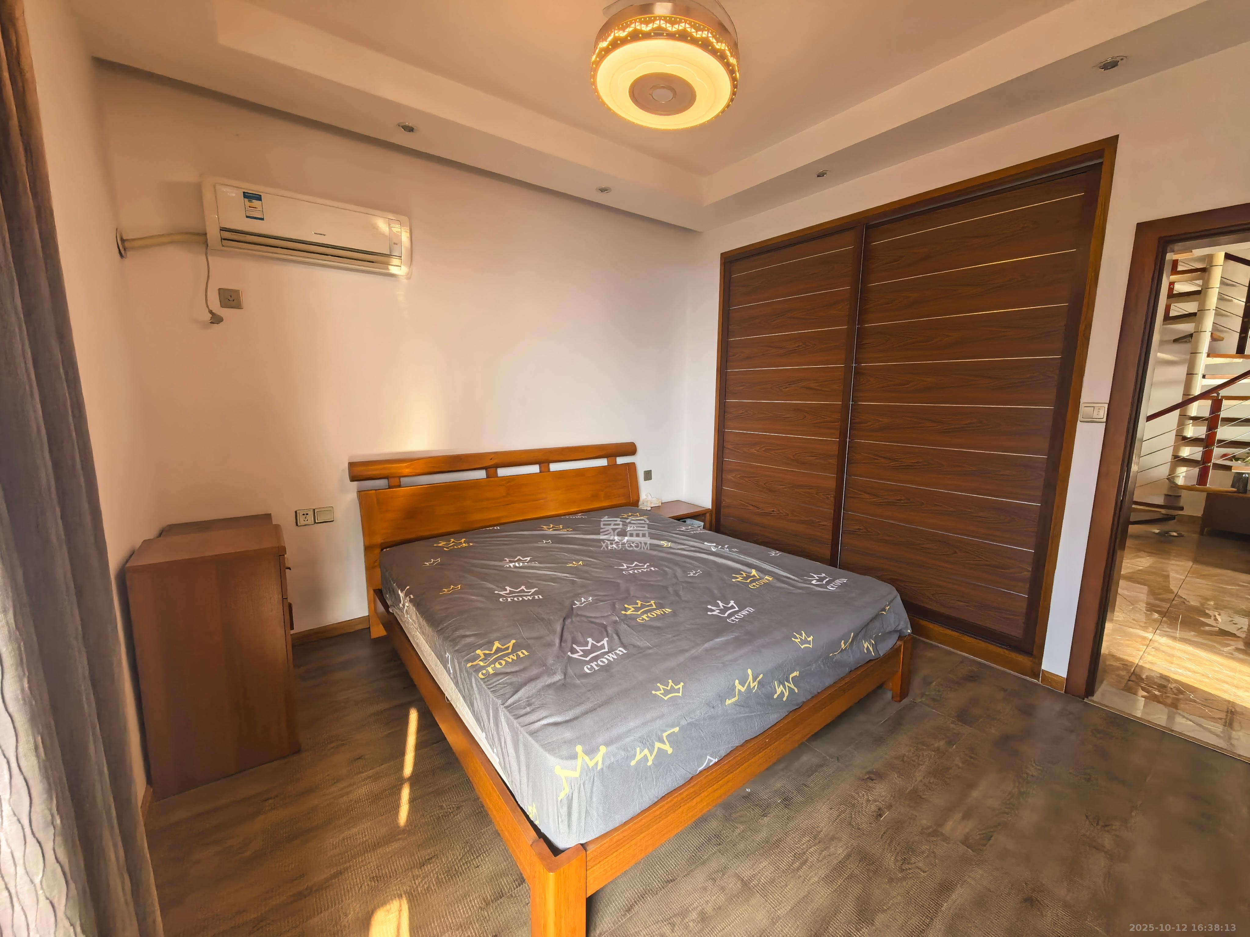 华雅花园 3室2厅1卫 1600.0元/月 华雅花园 3室2厅1卫 1600.0元/月室内图