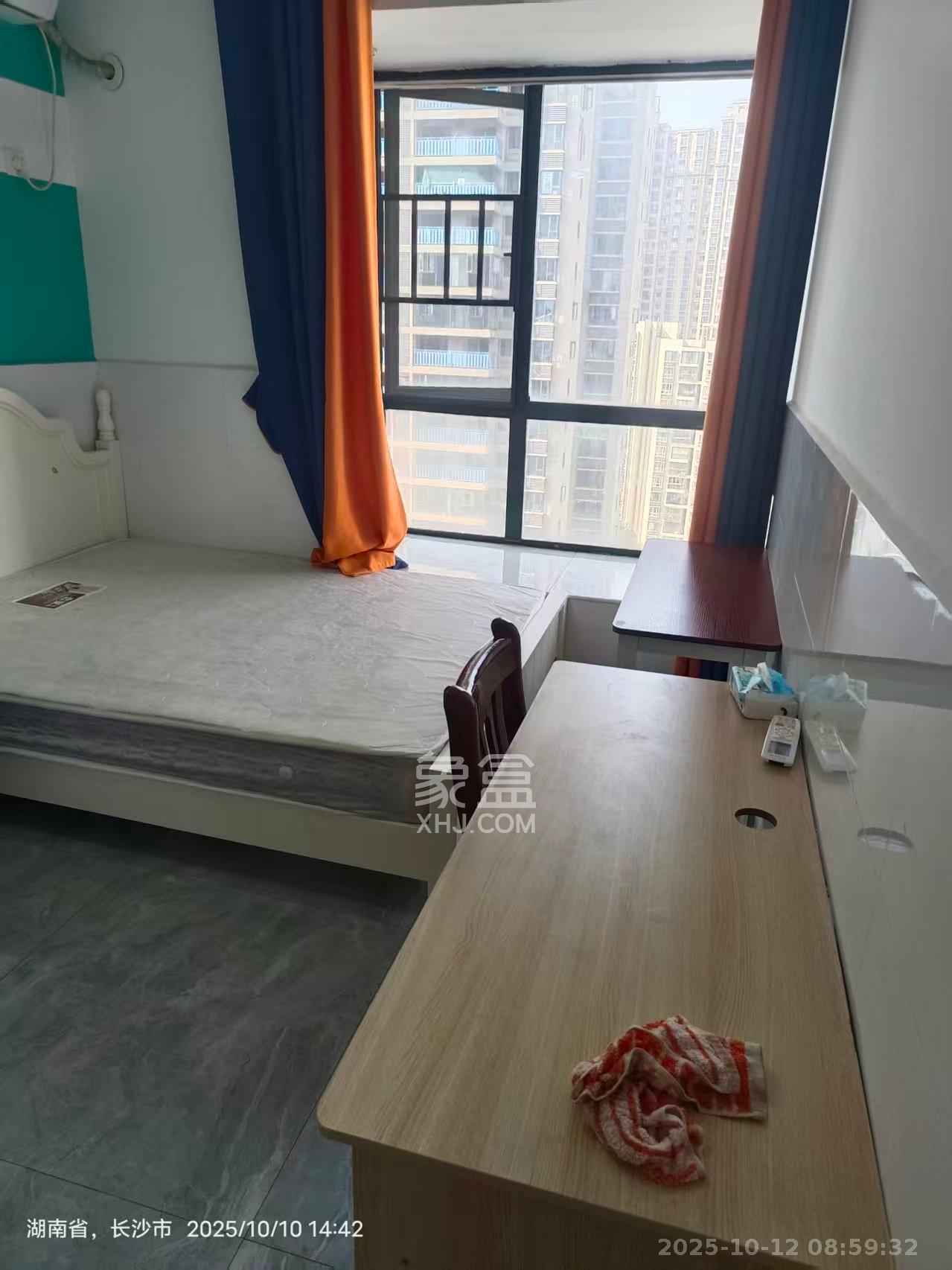 华美公寓（新猎鹰公寓）  1室0厅0卫    1000.0元/月室内图