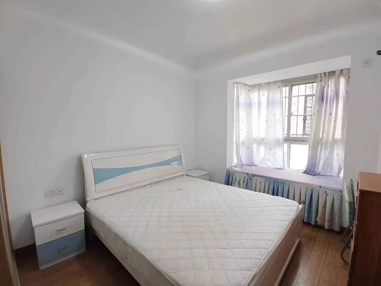 冠都现代城(冠都幸福彼岸) 3室2厅2卫 1700.0元/月 冠都现代城(冠都幸福彼岸) 3室2厅2卫 1700.0元/月室内图