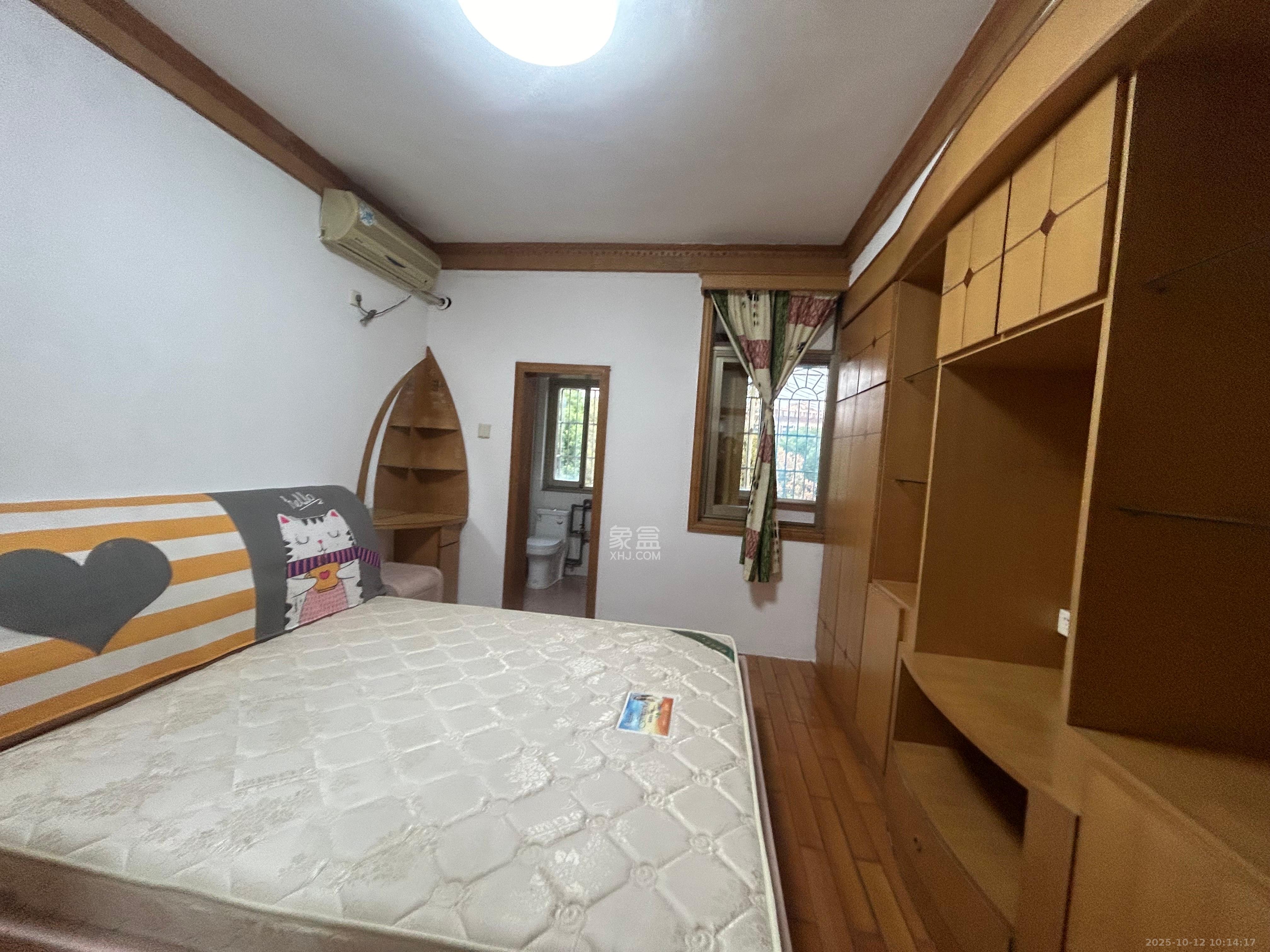 岳麓区公安分局住宅楼 3室3厅2卫 2500.0元/月 岳麓区公安分局住宅楼 3室3厅2卫 2500.0元/月室内图