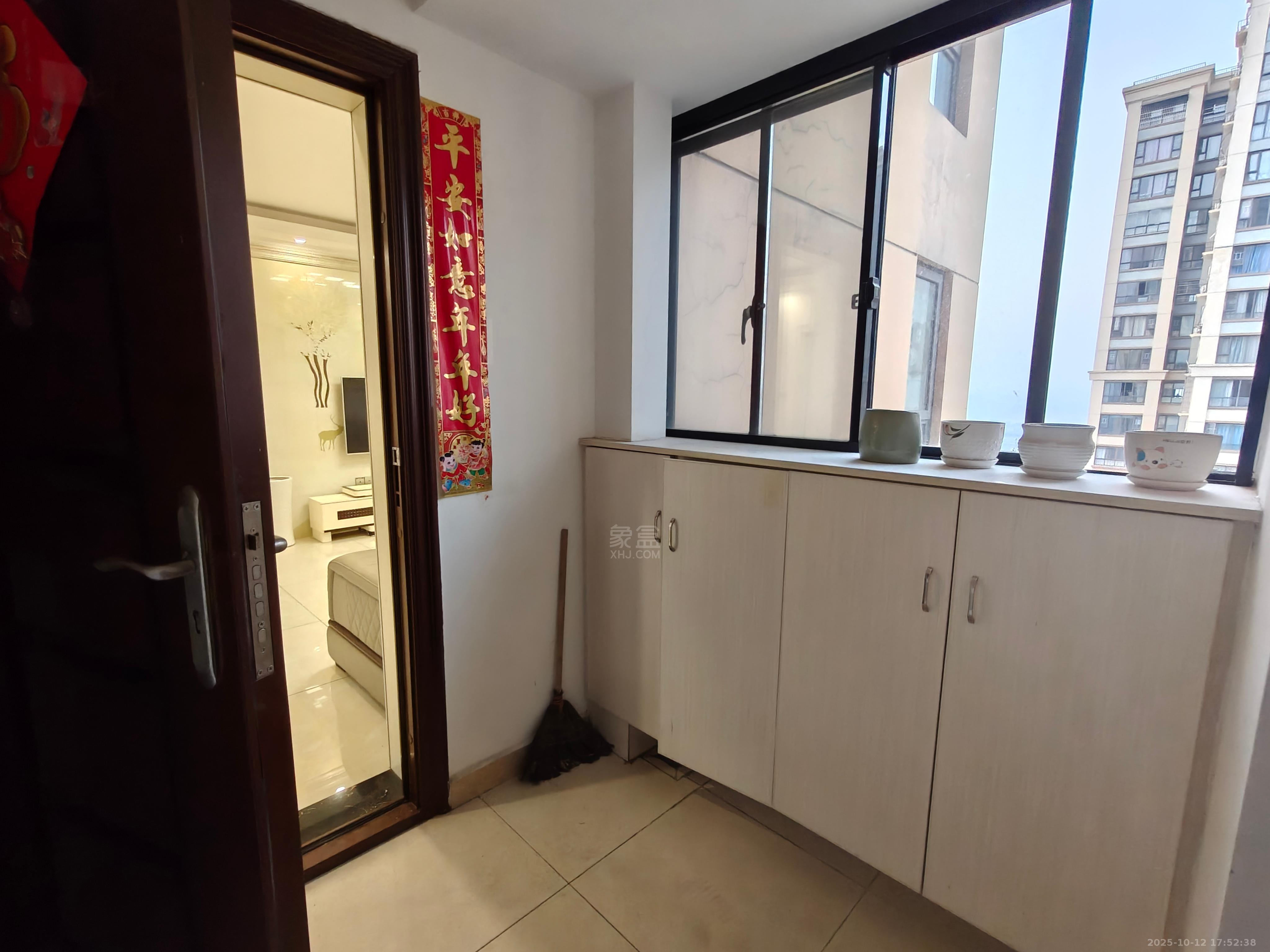 佳兆业金域天下三期  3室2厅2卫    1800.0元/月室内图