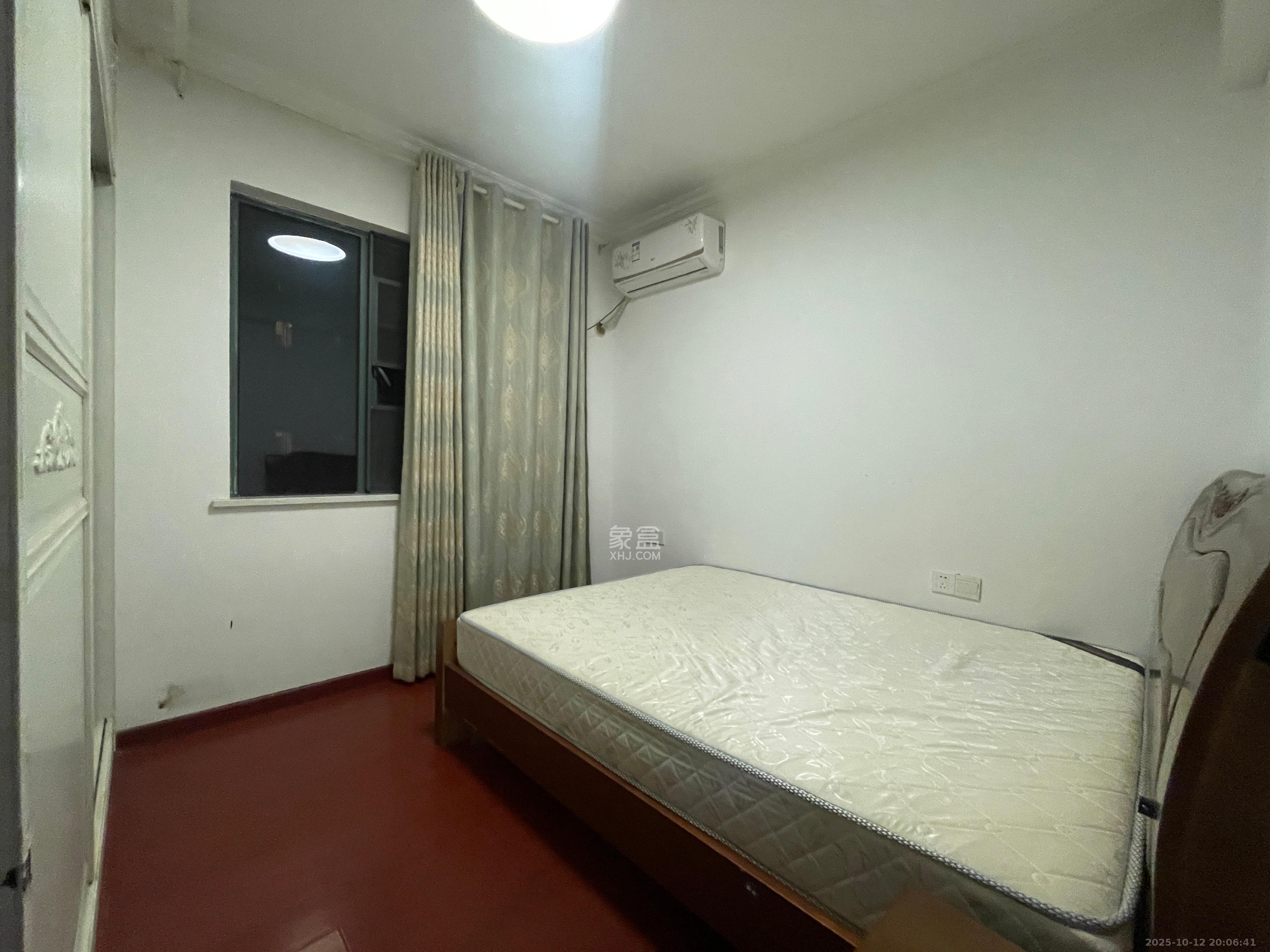 荣盛花语书苑  3室2厅1卫    2500.0元/月 荣盛花语书苑  3室2厅1卫    2500.0元/月室内图