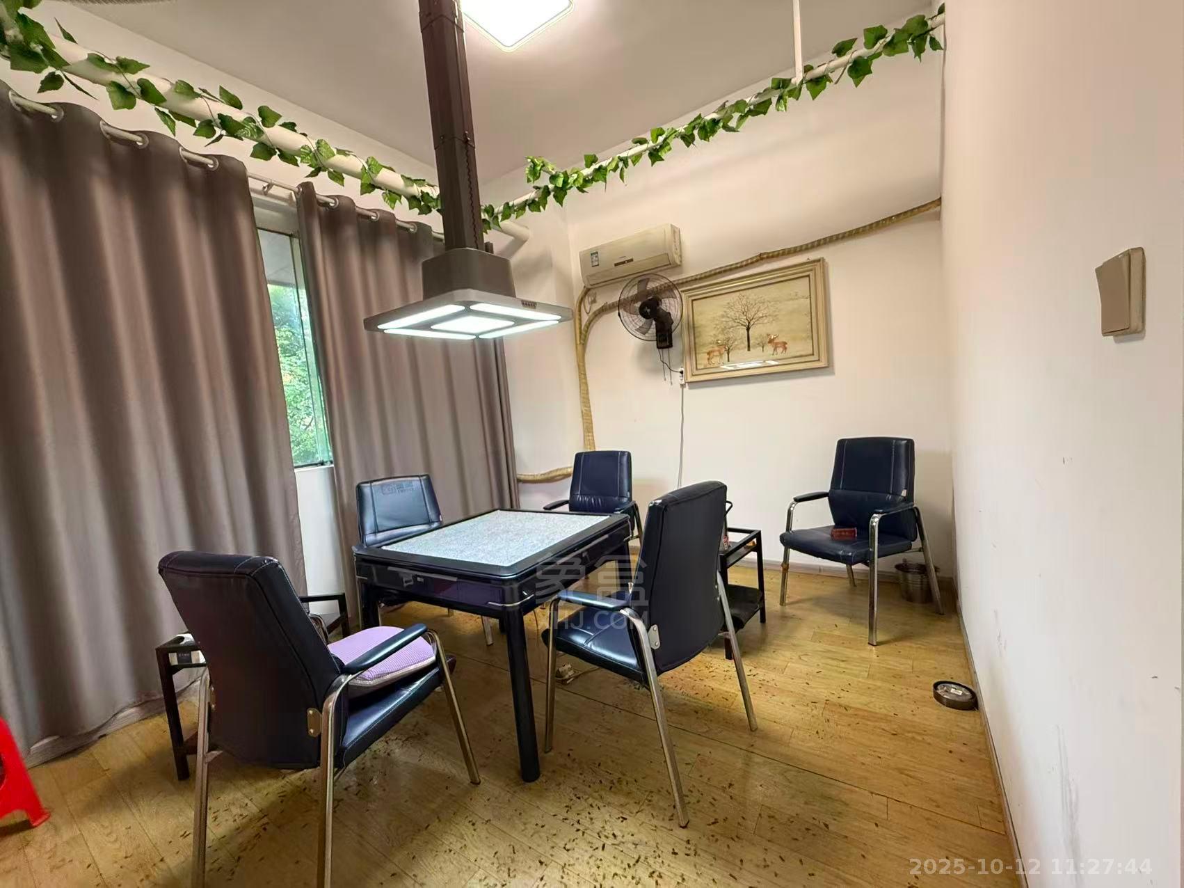 庐山春天二期曼城   120.68㎡      4500.0元/月室内图