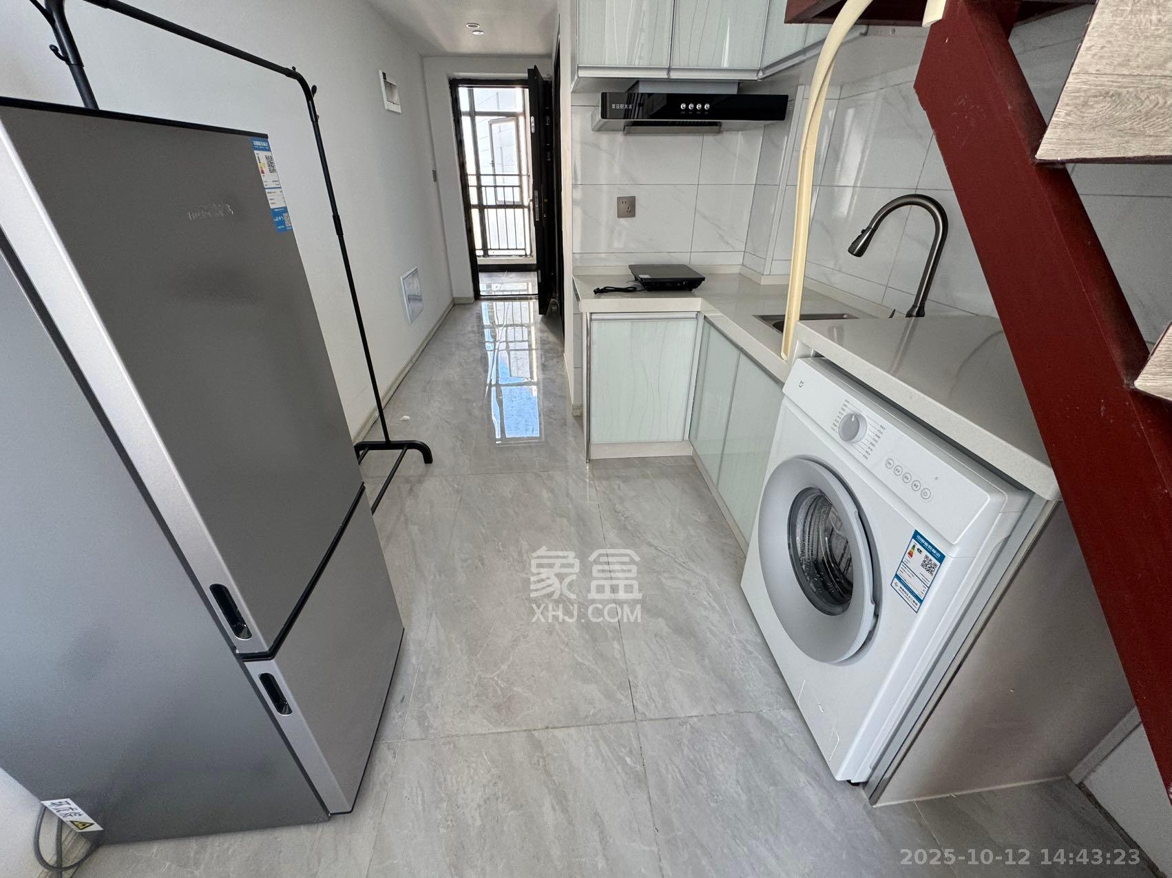 新长海尚都国际(海坤美寓) 1室1厅1卫 1400.0元/月 新长海尚都国际(海坤美寓) 1室1厅1卫 1400.0元/月室内图