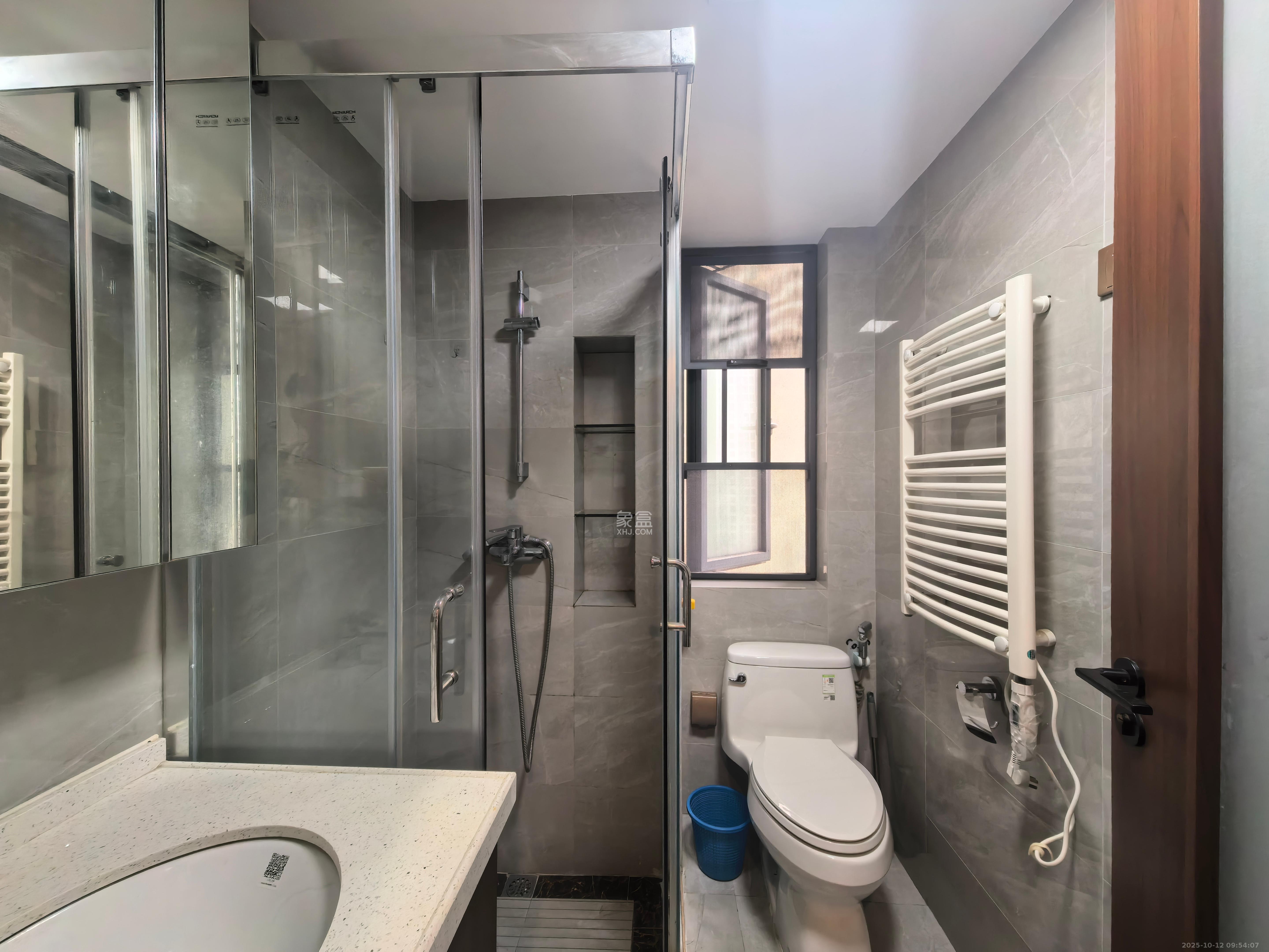 绿地长沙城际空间站(绿地新里佳苑) 3室2厅2卫 3200.0元/月 绿地长沙城际空间站(绿地新里佳苑) 3室2厅2卫 3200.0元/月室内图