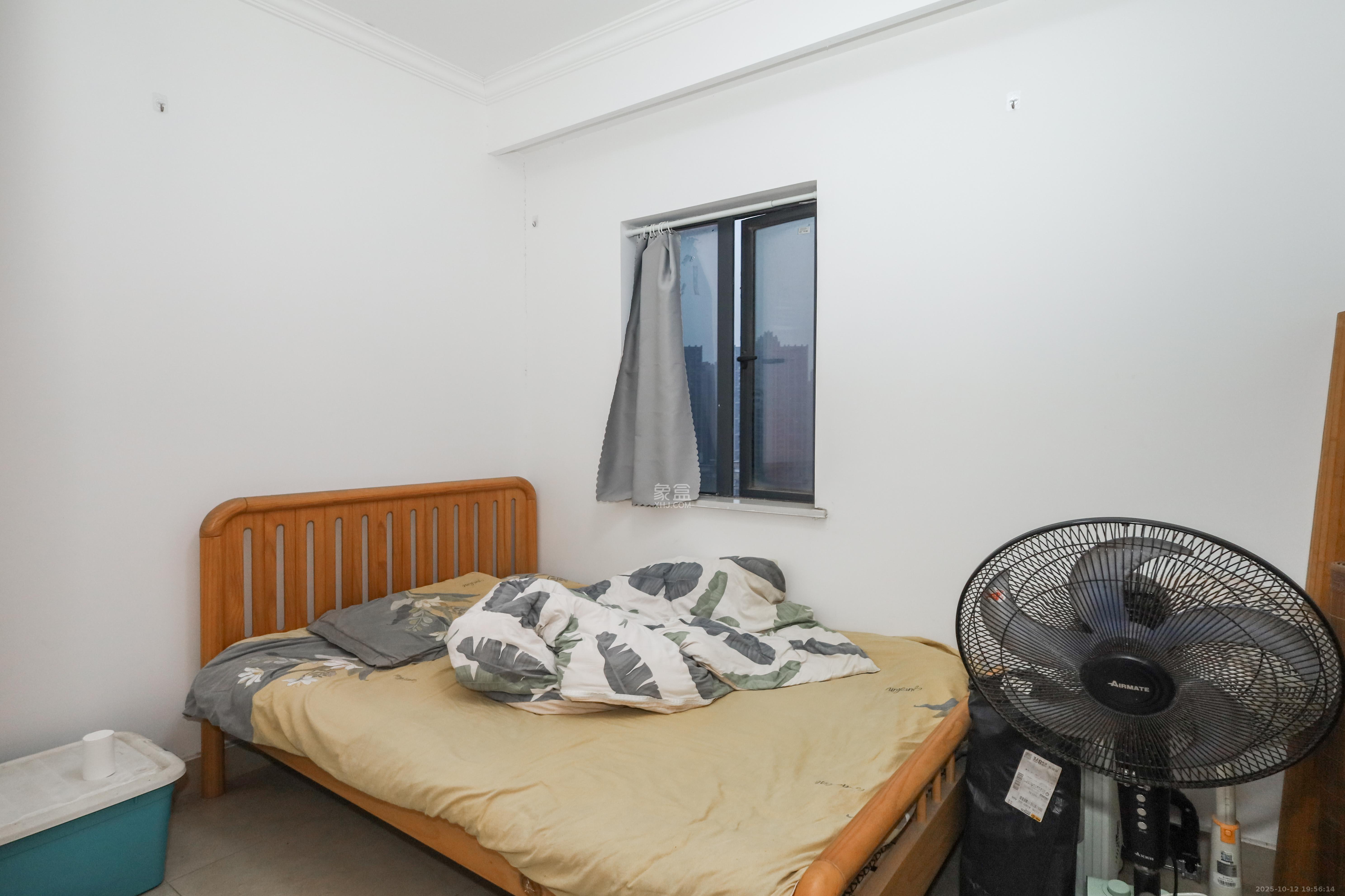 润芳园  2室1厅1卫    35.0万 润芳园  2室1厅1卫    35.0万卧室