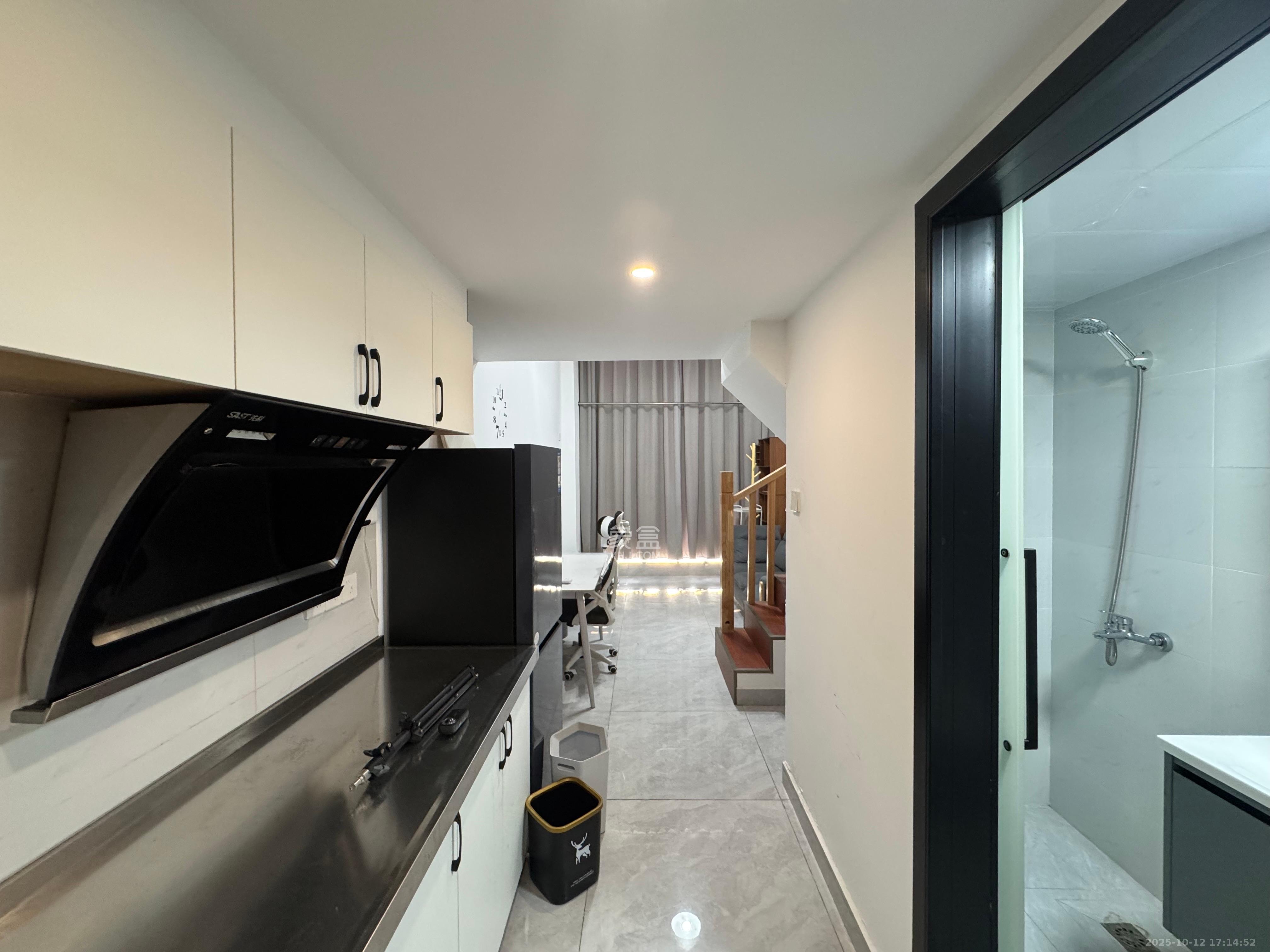 新长海D1站 1室1厅1卫 1500.0元/月 新长海D1站 1室1厅1卫 1500.0元/月室内图