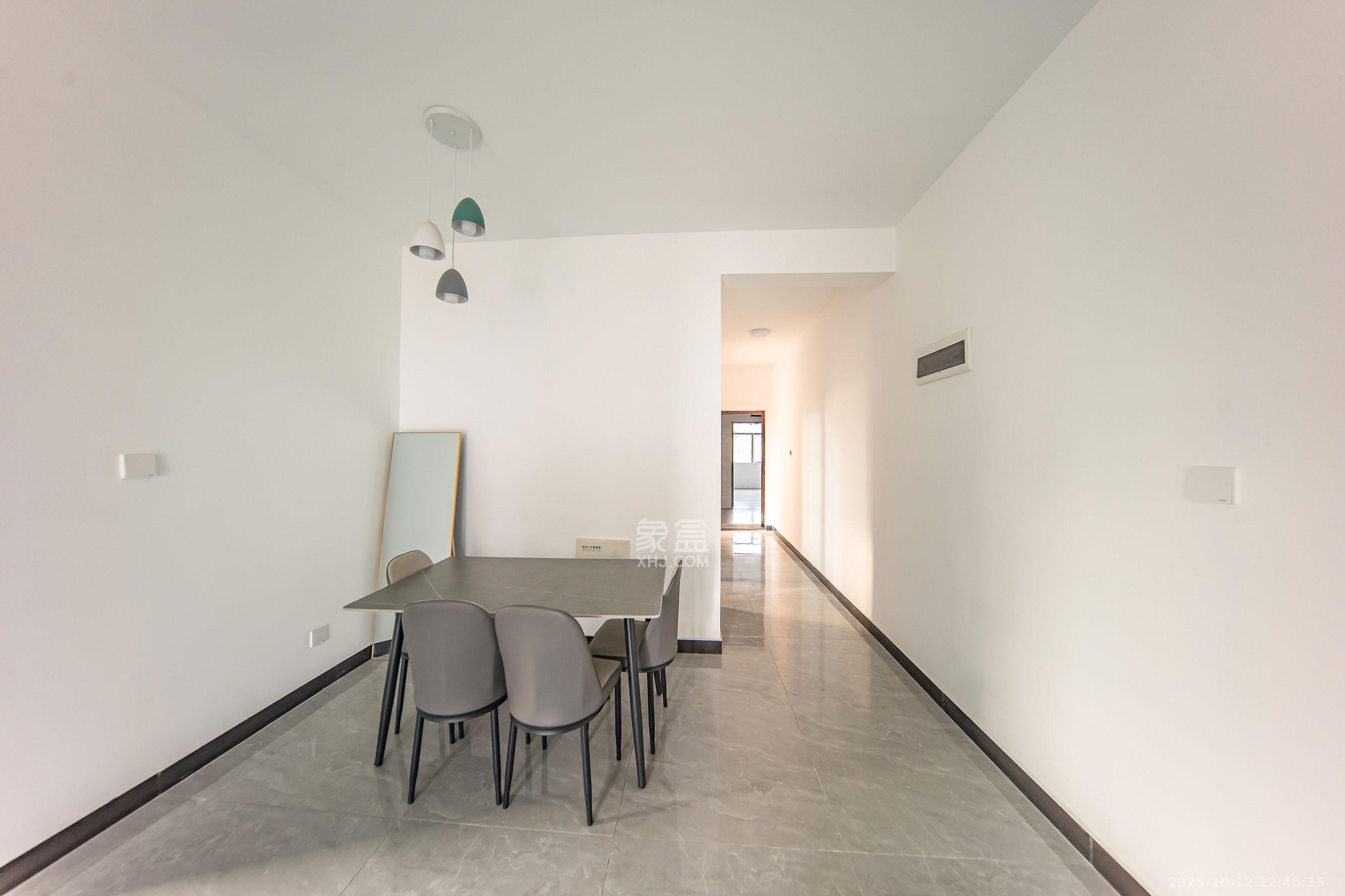 牛力家园 2室1厅1卫 62.0万 牛力家园 2室1厅1卫 62.0万客厅