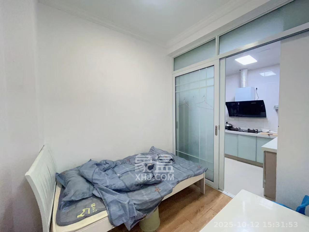 保利西海岸A区  1室1厅1卫    1500.0元/月室内图