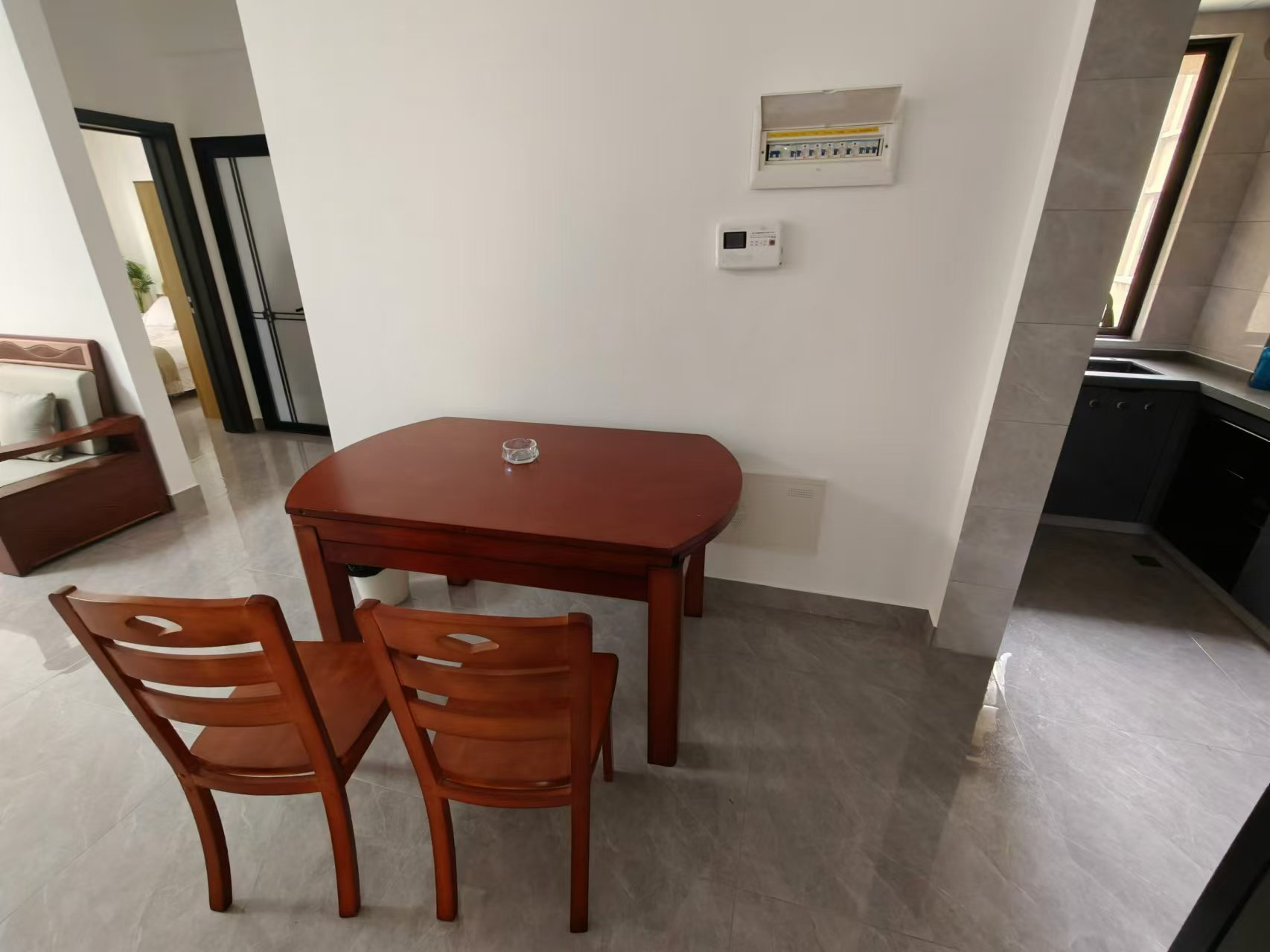 恩祥新城  4室2厅2卫    3600.0元/月室内图