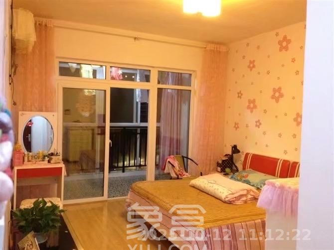 麓山润城  3室2厅2卫    2300.0元/月 麓山润城  3室2厅2卫    2300.0元/月室内图