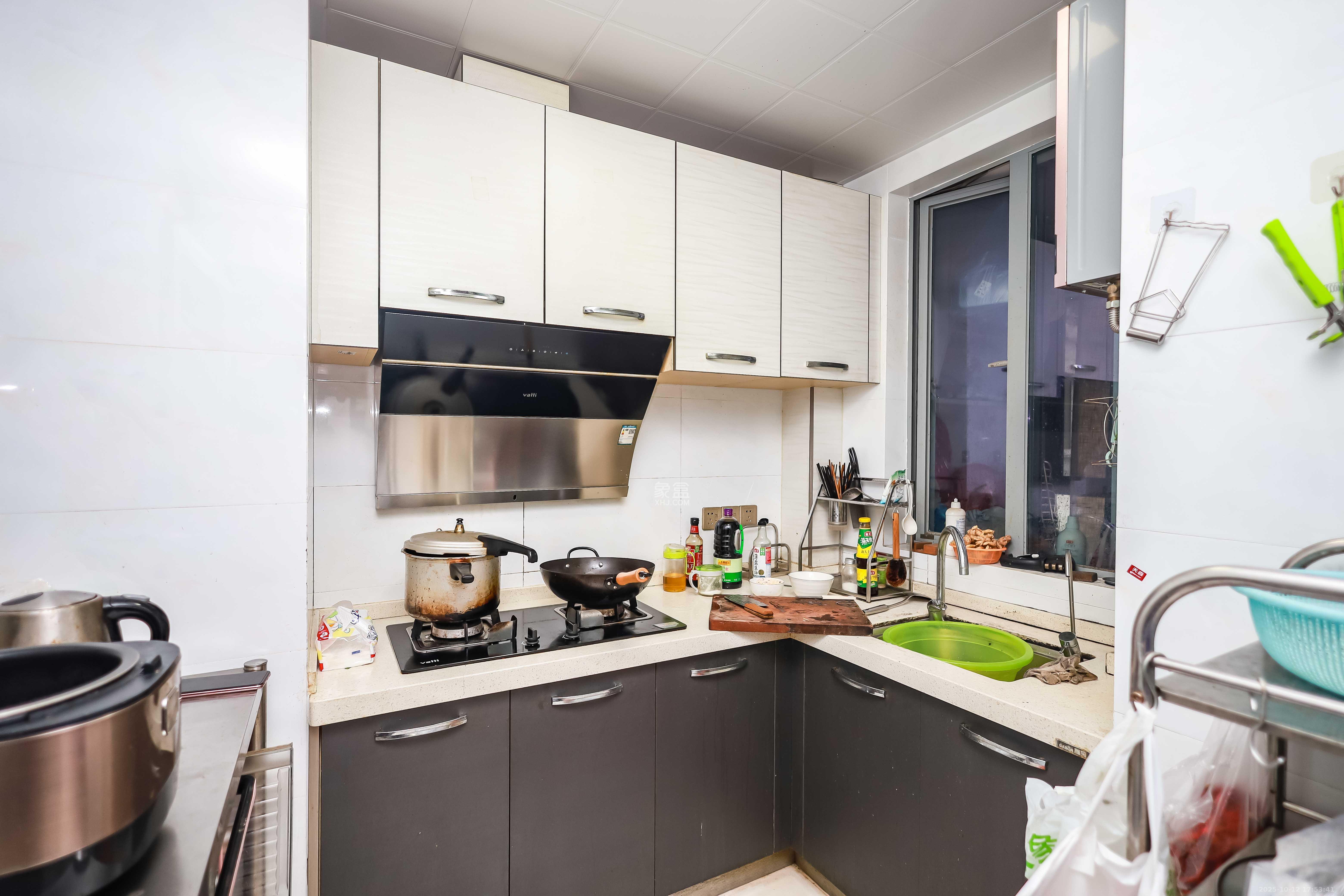 潇湘奥林匹克花园  3室2厅1卫    89.0万厨房