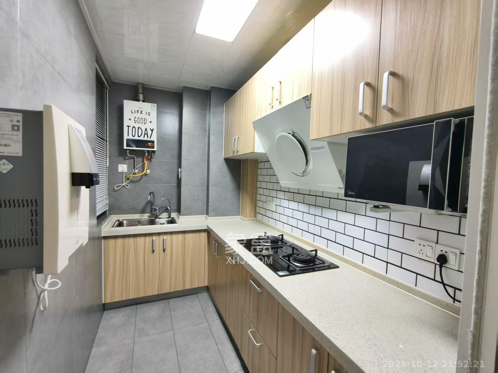 长高圆梦佳苑  2室2厅1卫    2300.0元/月 长高圆梦佳苑  2室2厅1卫    2300.0元/月室内图