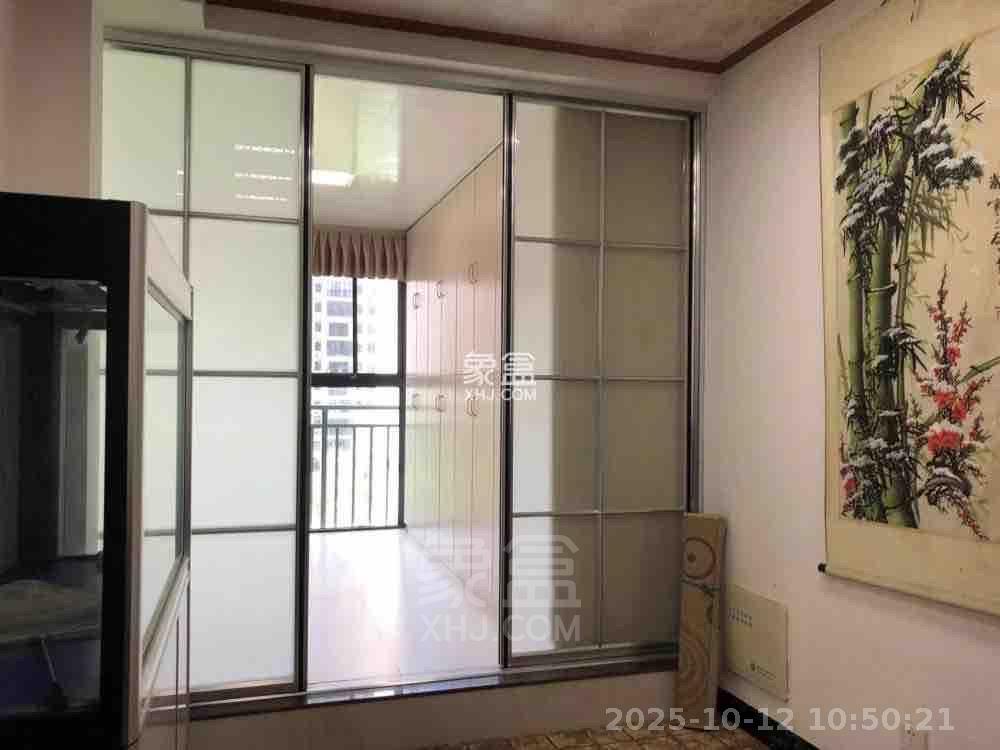 龙腾国际 4室2厅2卫 2600.0元/月 龙腾国际 4室2厅2卫 2600.0元/月室内图