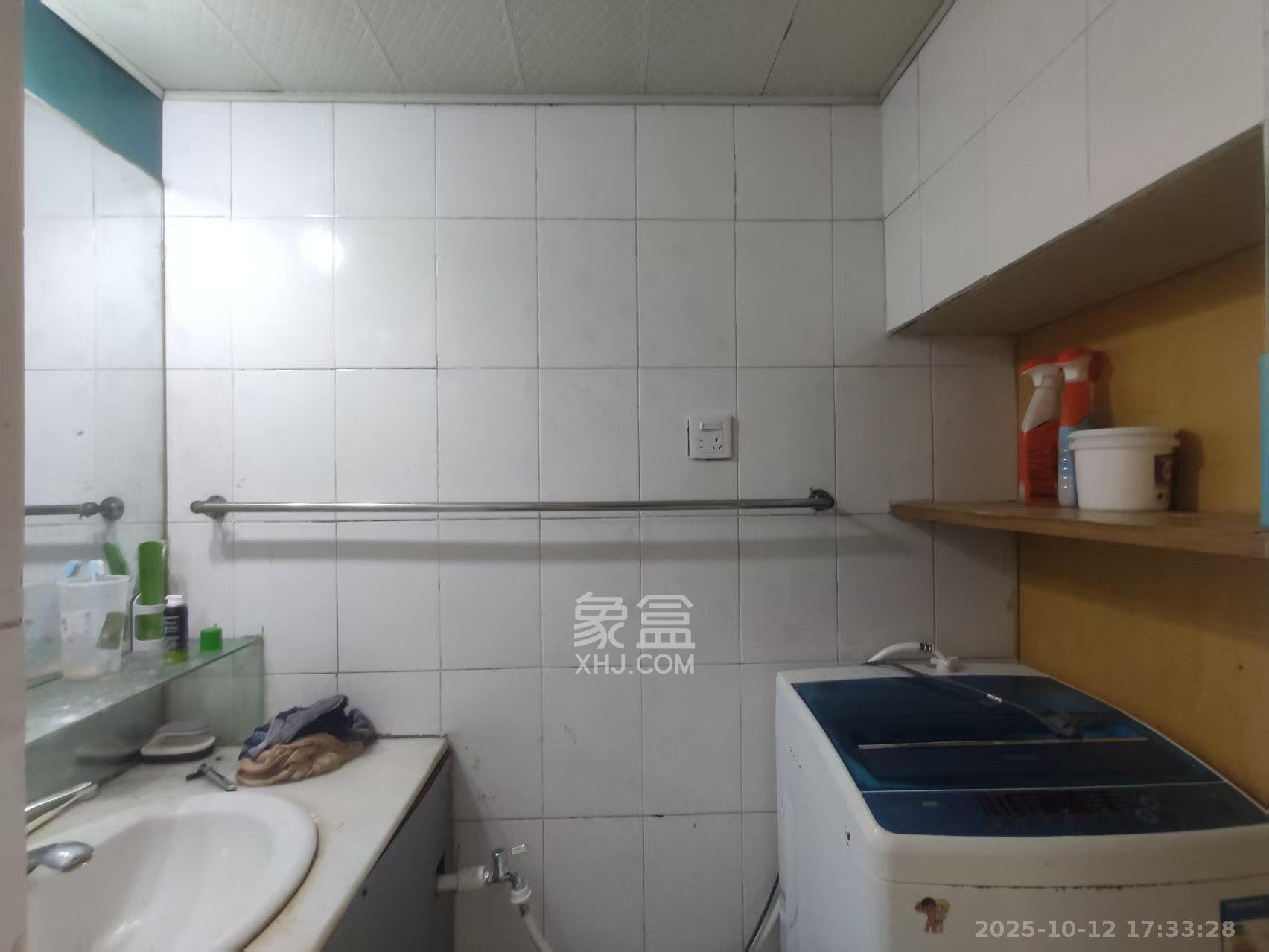 市直属机关宿舍  3室2厅1卫    1500.0元/月室内图