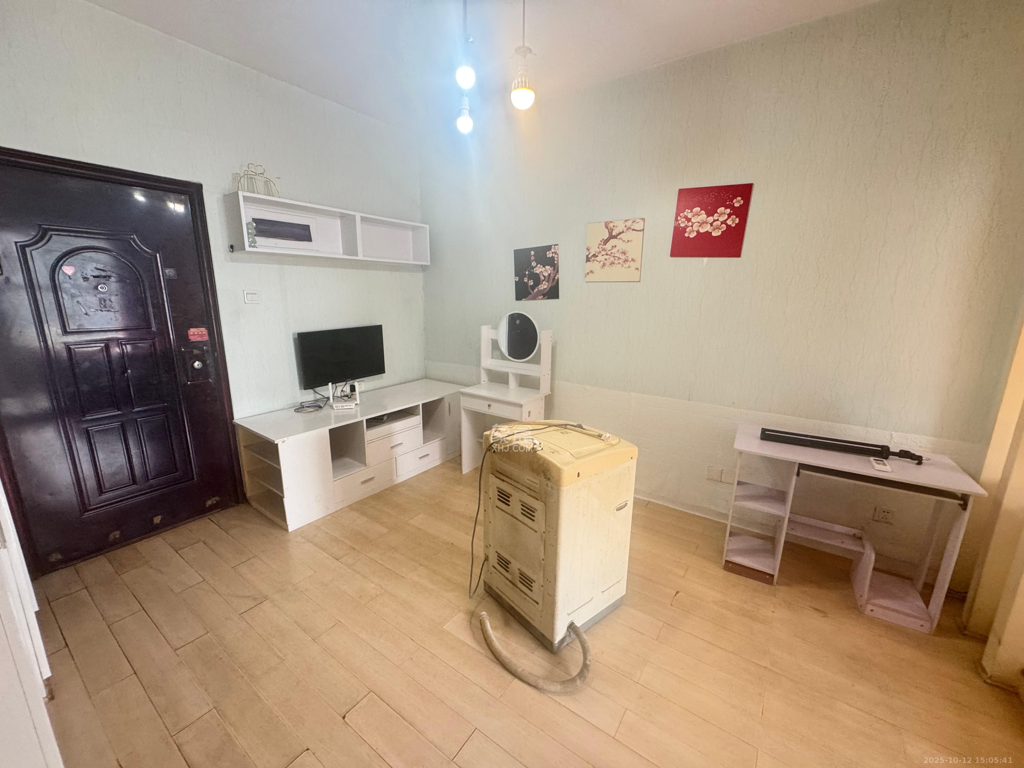 颐美会现代城  1室1厅1卫    2100.0元/月室内图