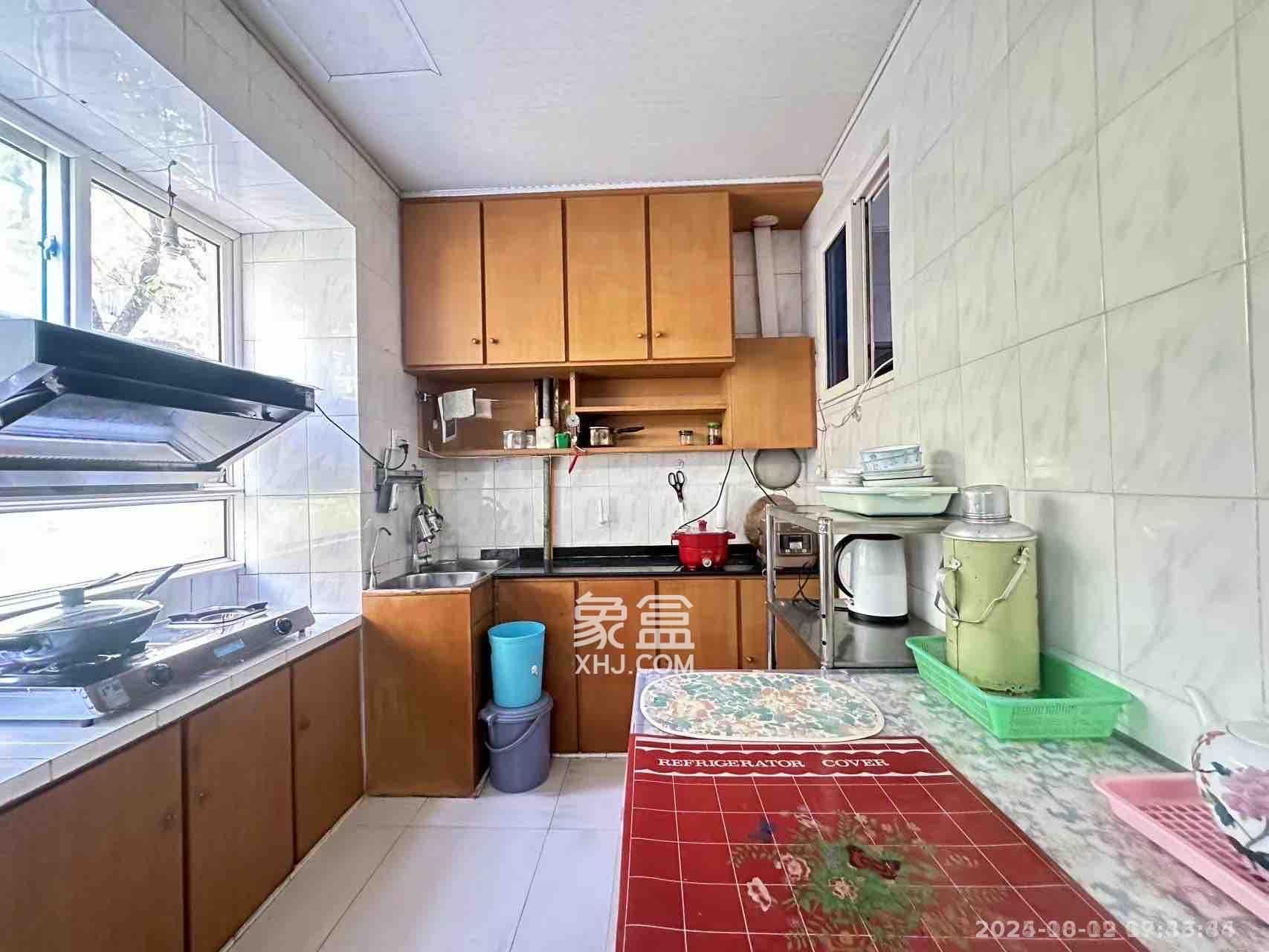 湘雅医院职工宿舍南院  2室2厅1卫    2600.0元/月 湘雅医院职工宿舍南院  2室2厅1卫    2600.0元/月室内图