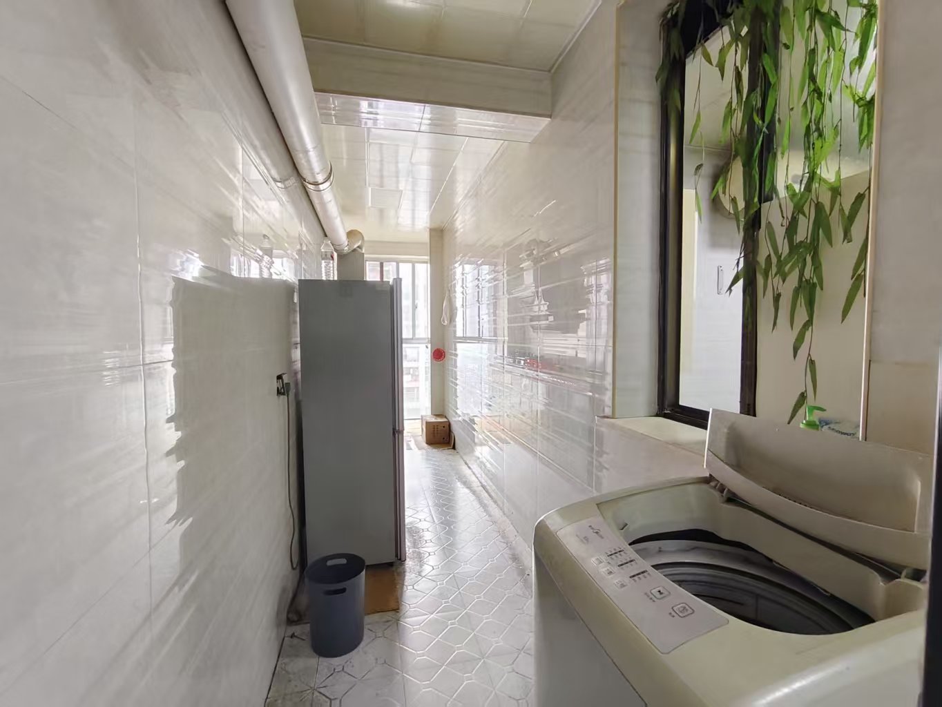 滨江财富中心 2室1厅1卫 1000.0元/月 滨江财富中心 2室1厅1卫 1000.0元/月室内图