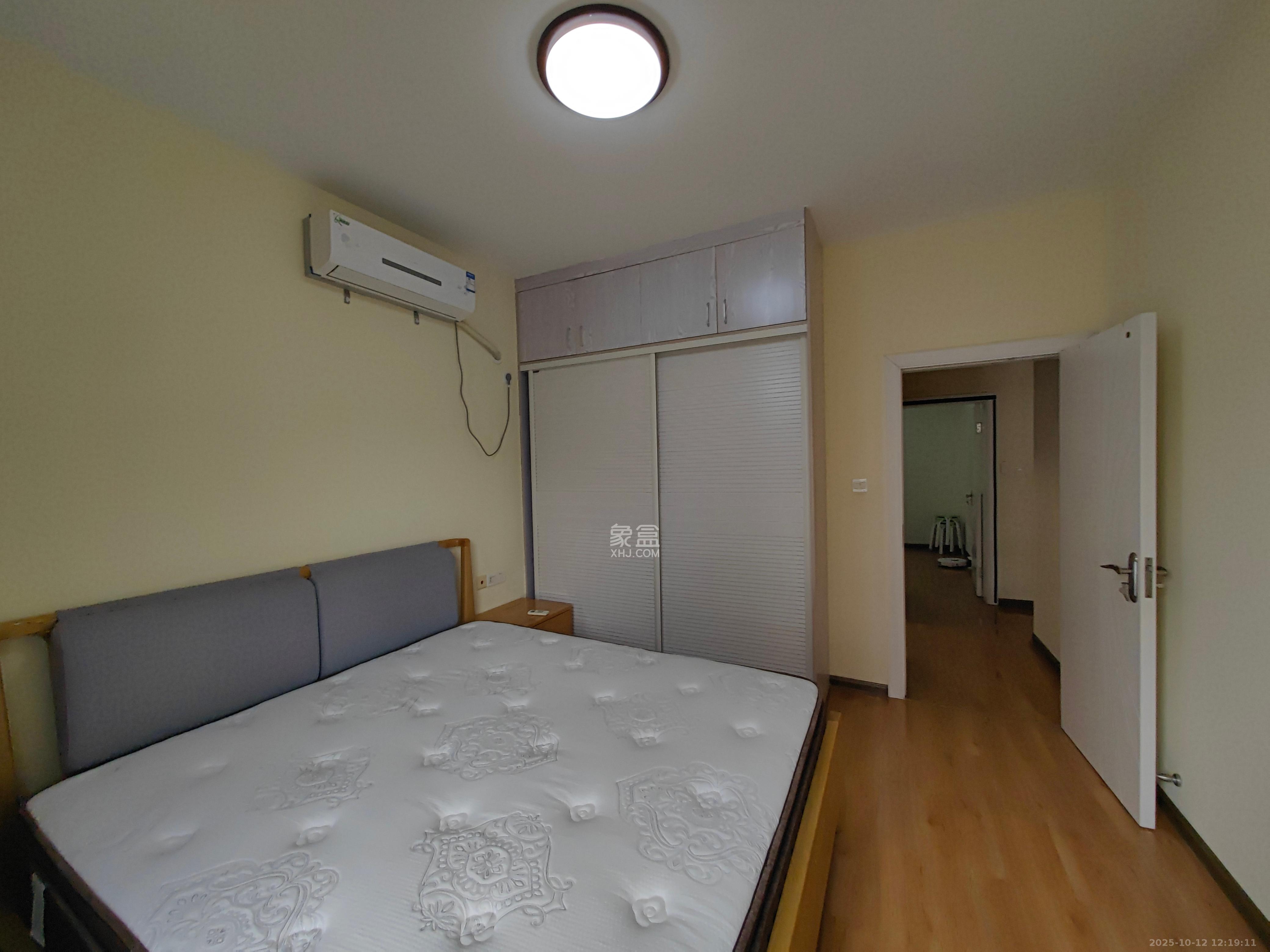 金茂梅溪湖  2室2厅1卫    2800.0元/月室内图