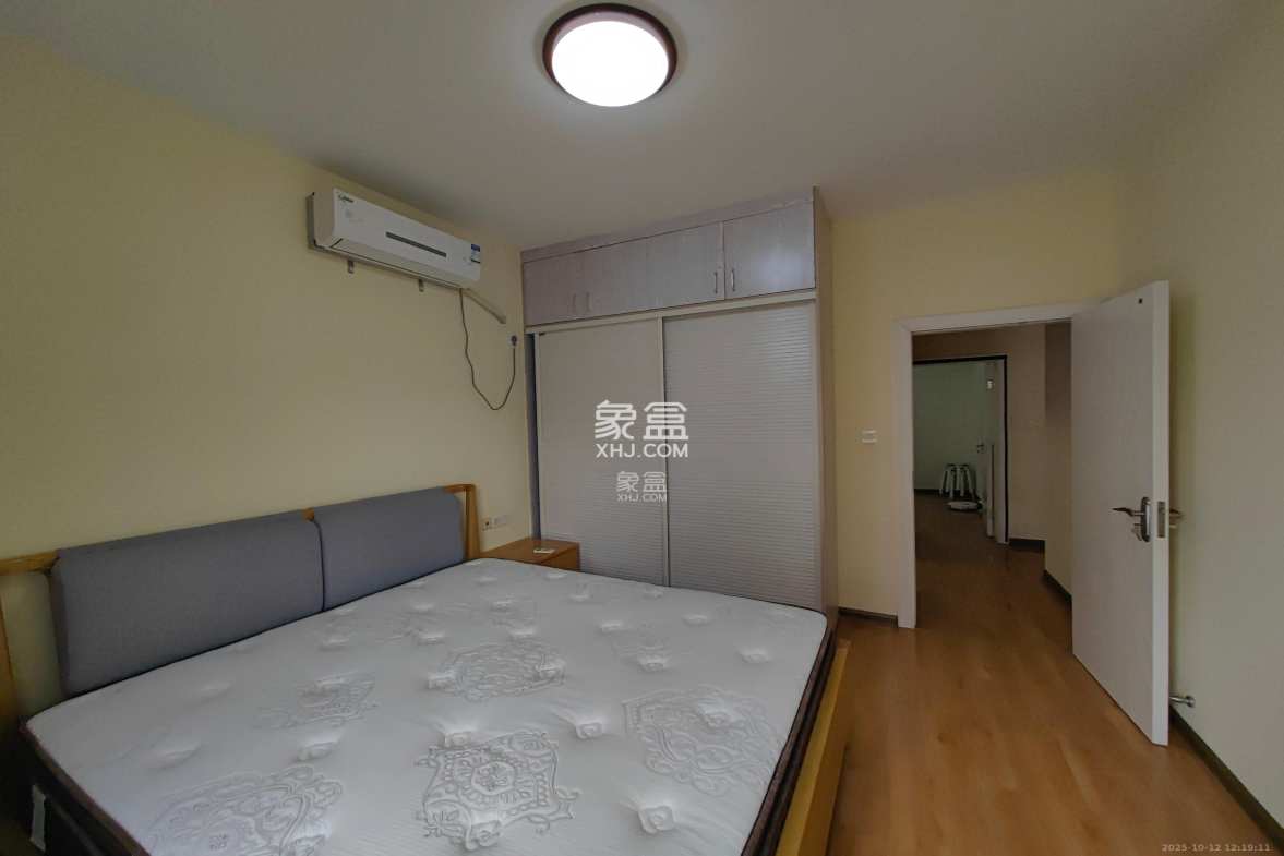 金茂梅溪湖 2室2厅1卫 2800.0元/月 金茂梅溪湖 2室2厅1卫 2800.0元/月室内图