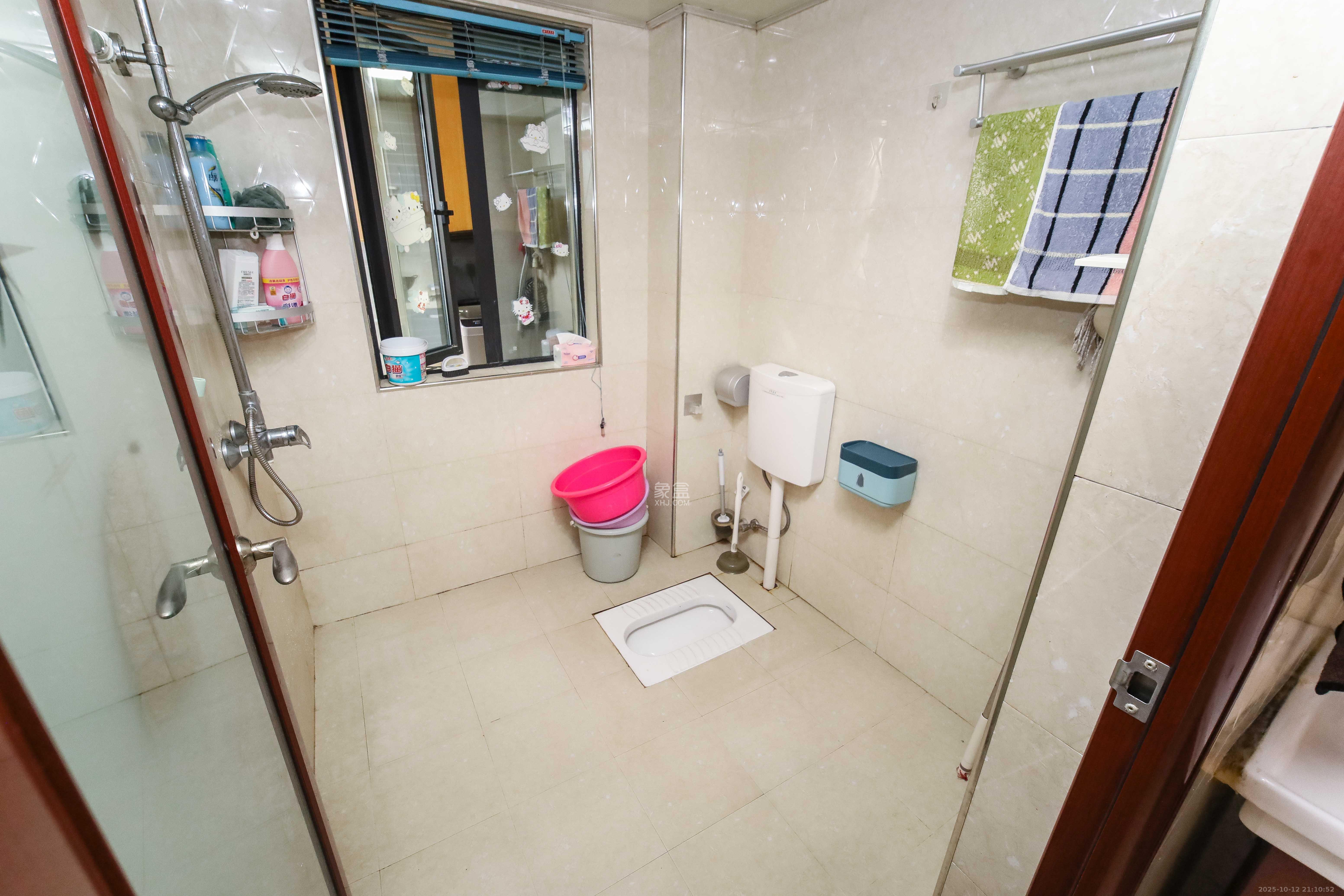 长房白沙湾  1室2厅2卫    83.8万卫生间