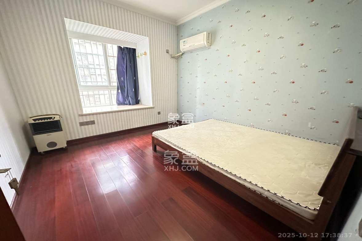 上河国际C区  3室1厅2卫    2900.0元/月 上河国际C区  3室1厅2卫    2900.0元/月室内图